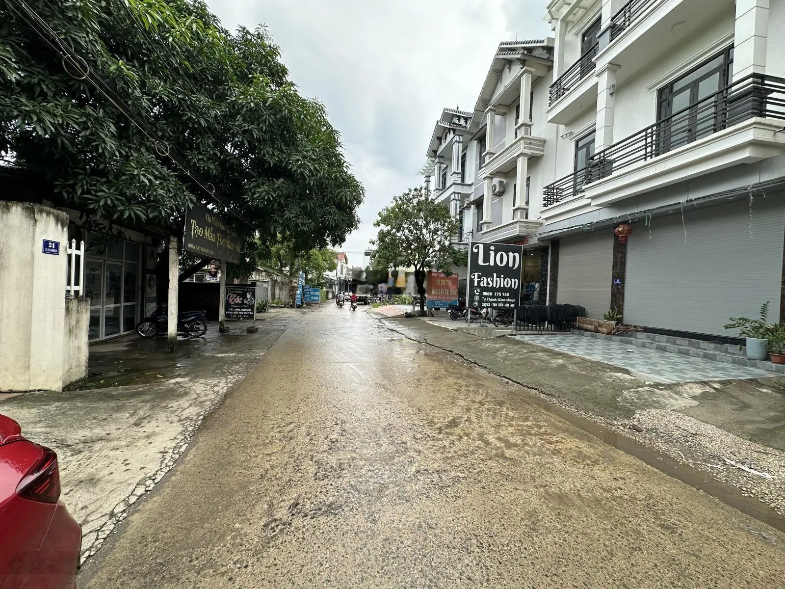 91m2 sẵn nhà 2 tầng bám đường liên Xã Nam Phương Tiến kinh doanh buôn bán sầm uất. Cách Quốc Lộ 50m