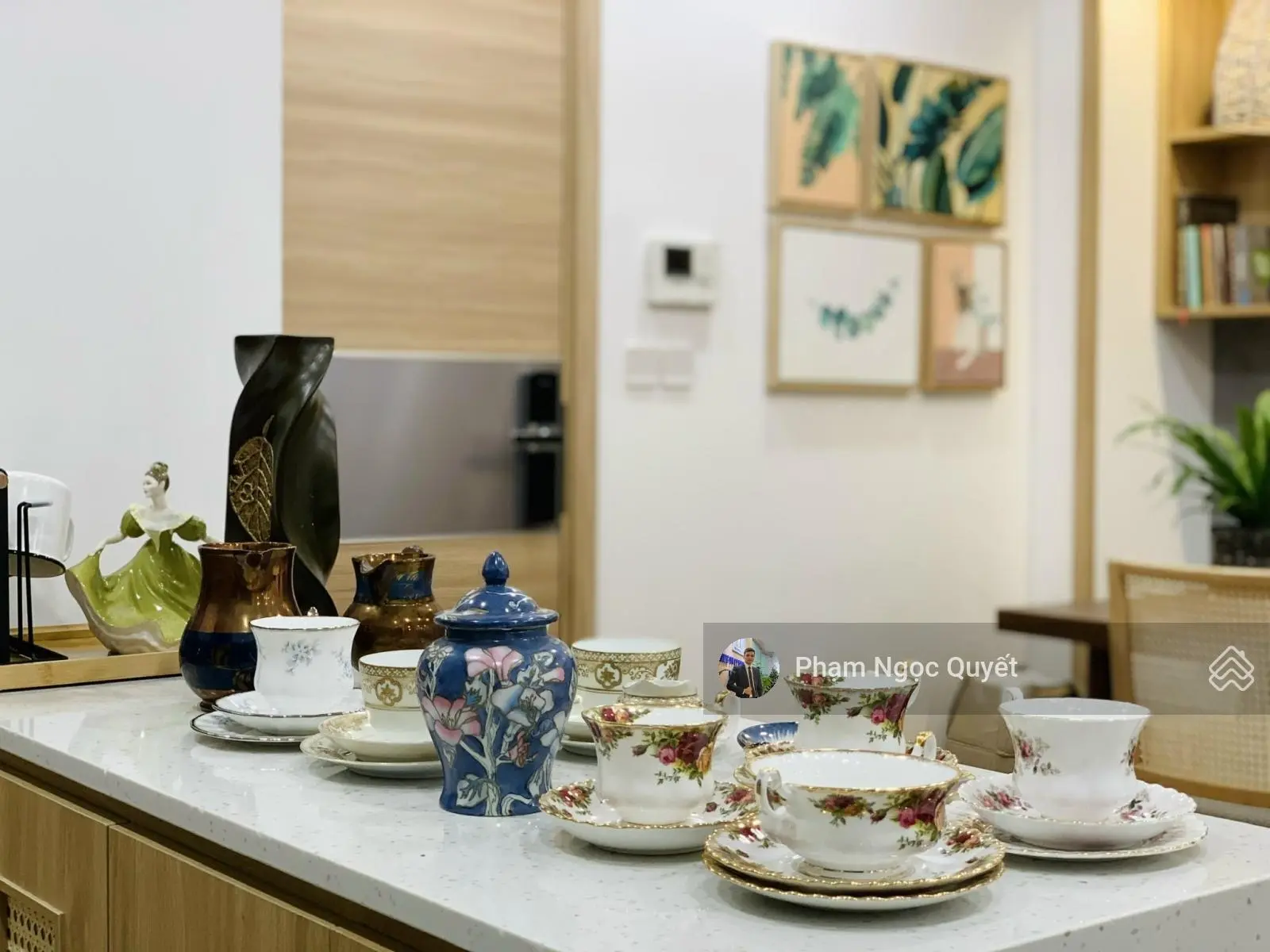 (Giá thật) chính chủ bán 102m2, 3PN full kính BC Đông Nam + tầng trung giá 6.8 tỷ CC GoldSeason