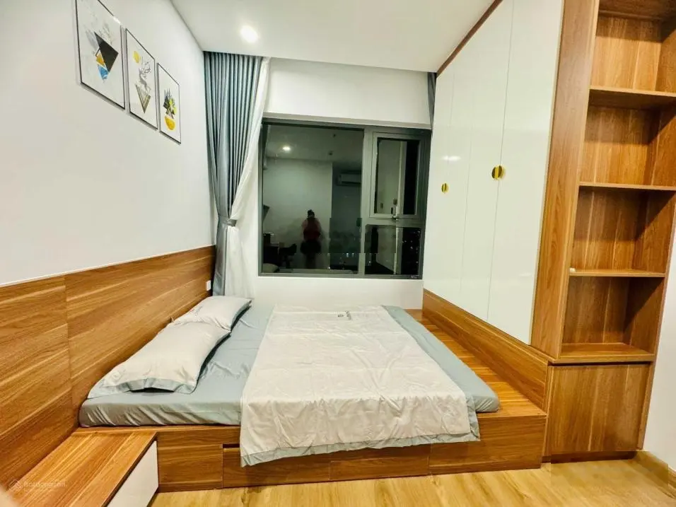 Chủ nhà định cư nước ngoài bán lỗ 400tr căn 2PN 70m2 The Rivana view hồ bơi giá còn 2,4 tỷ