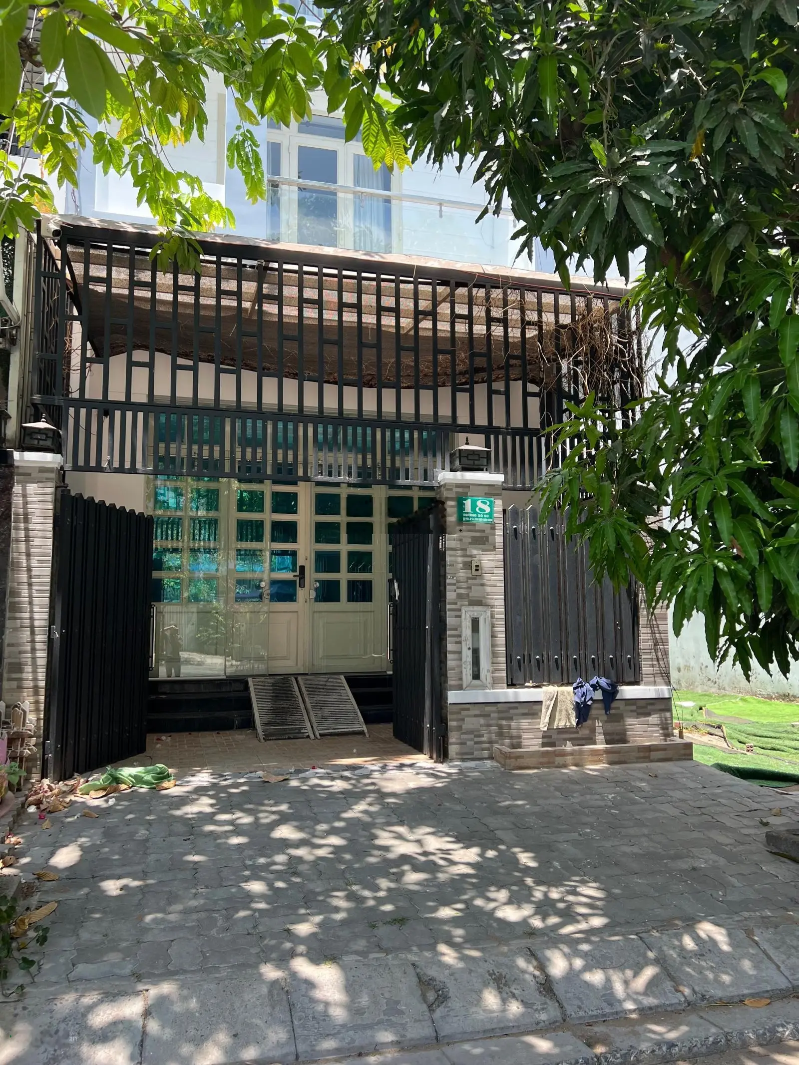 Bán KDC Đại Phúc Green Villas, đường Phạm Hùng. DT: 100m2. Giá: 11 tỷ (TL). Thuê: 20tr/tháng
