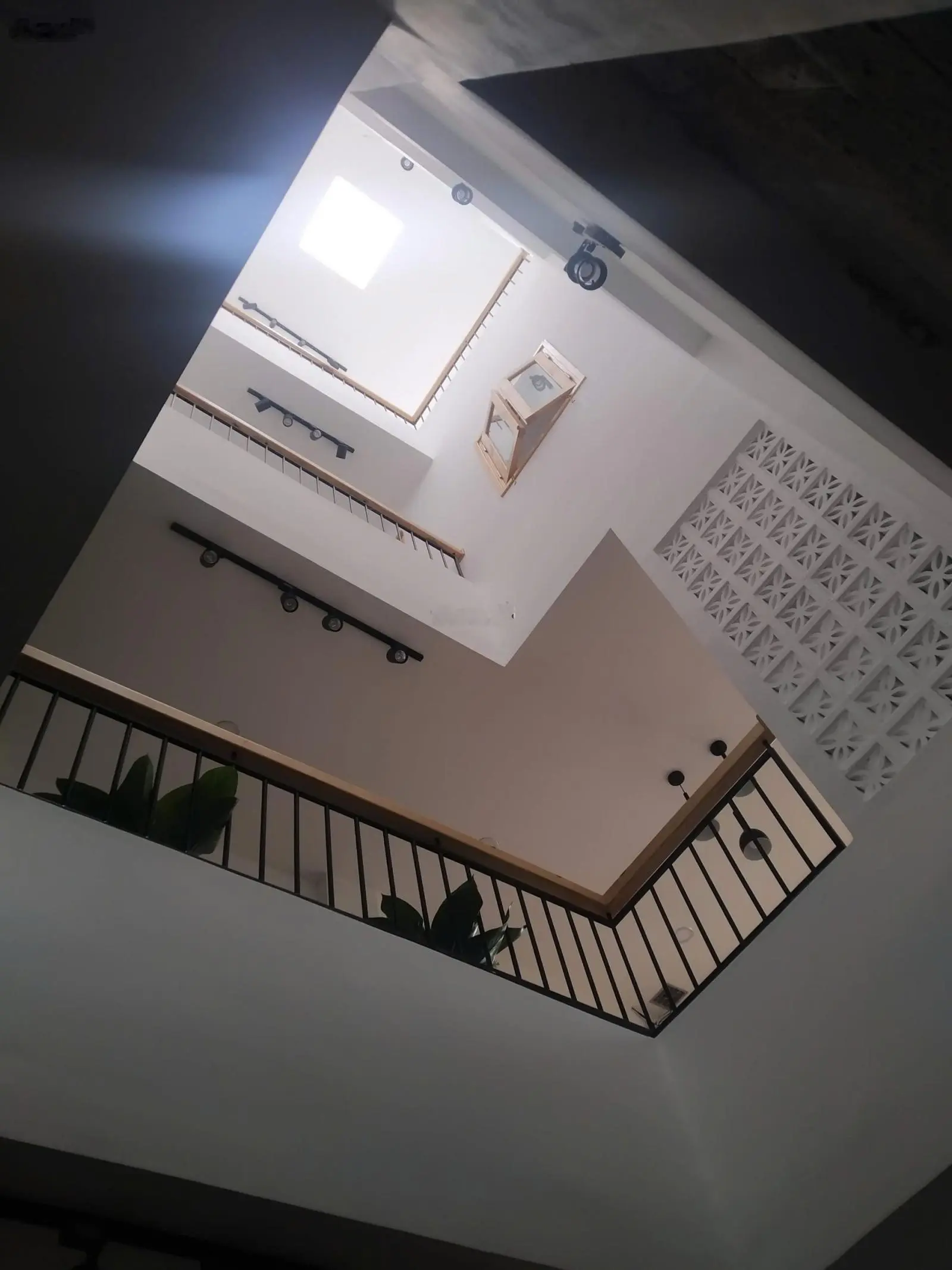 Bán nhà riêng tại Đất Lành, 4 tỷ, 66m2, view đẹp, pháp lý đầy đủ.