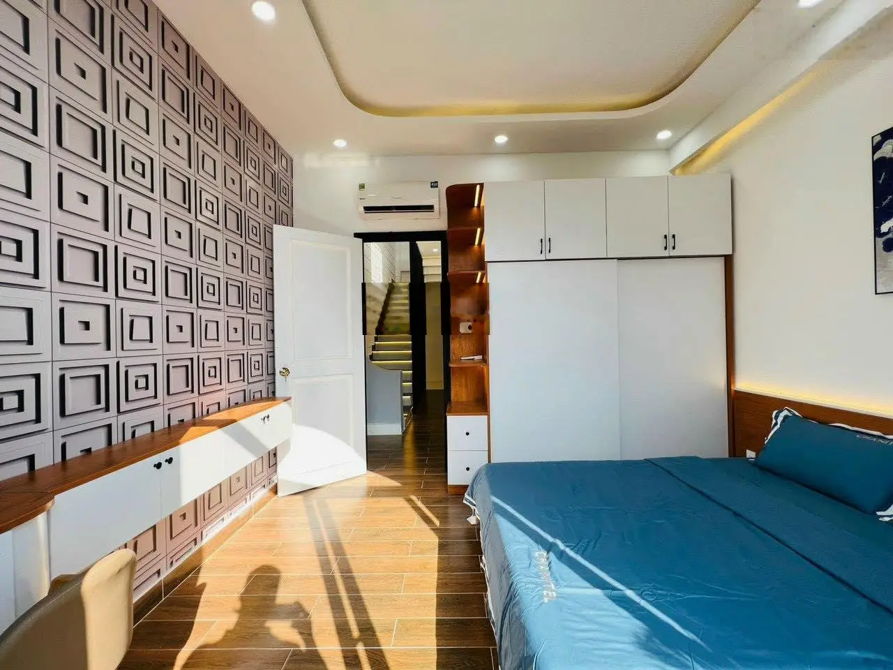 Bán căn nhà 48m2 hẻm 128 Trần Quốc Thảo, Phường 14, Quận 3, sổ riêng, bán gấp trong tuần, 2 tỷ350tr