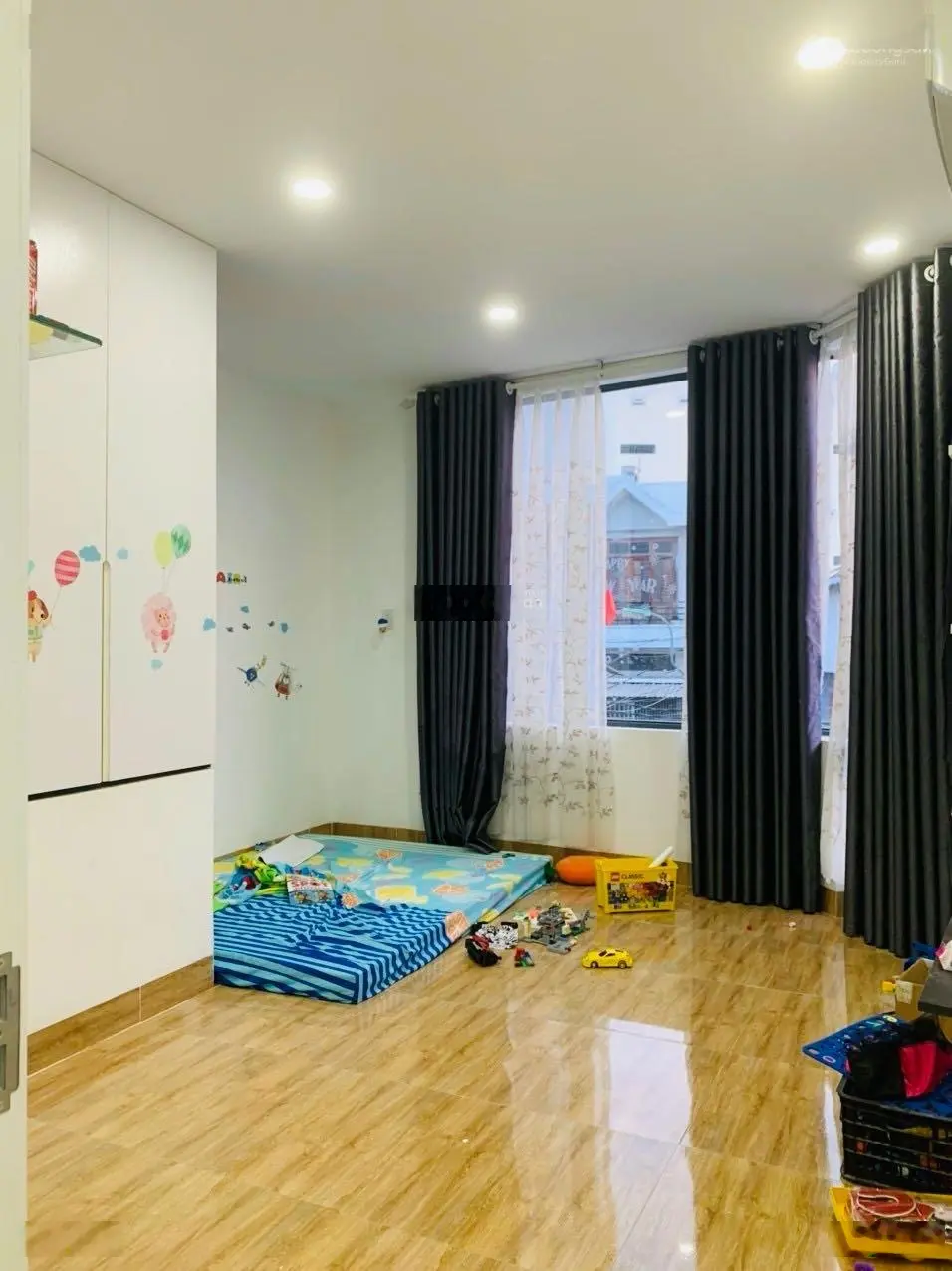 Bán nhà 1 trệt 2 mê đầy đủ nội thất thiết bị khu dân cư trong khu đô thị VCN Phước Hải Nha Trang