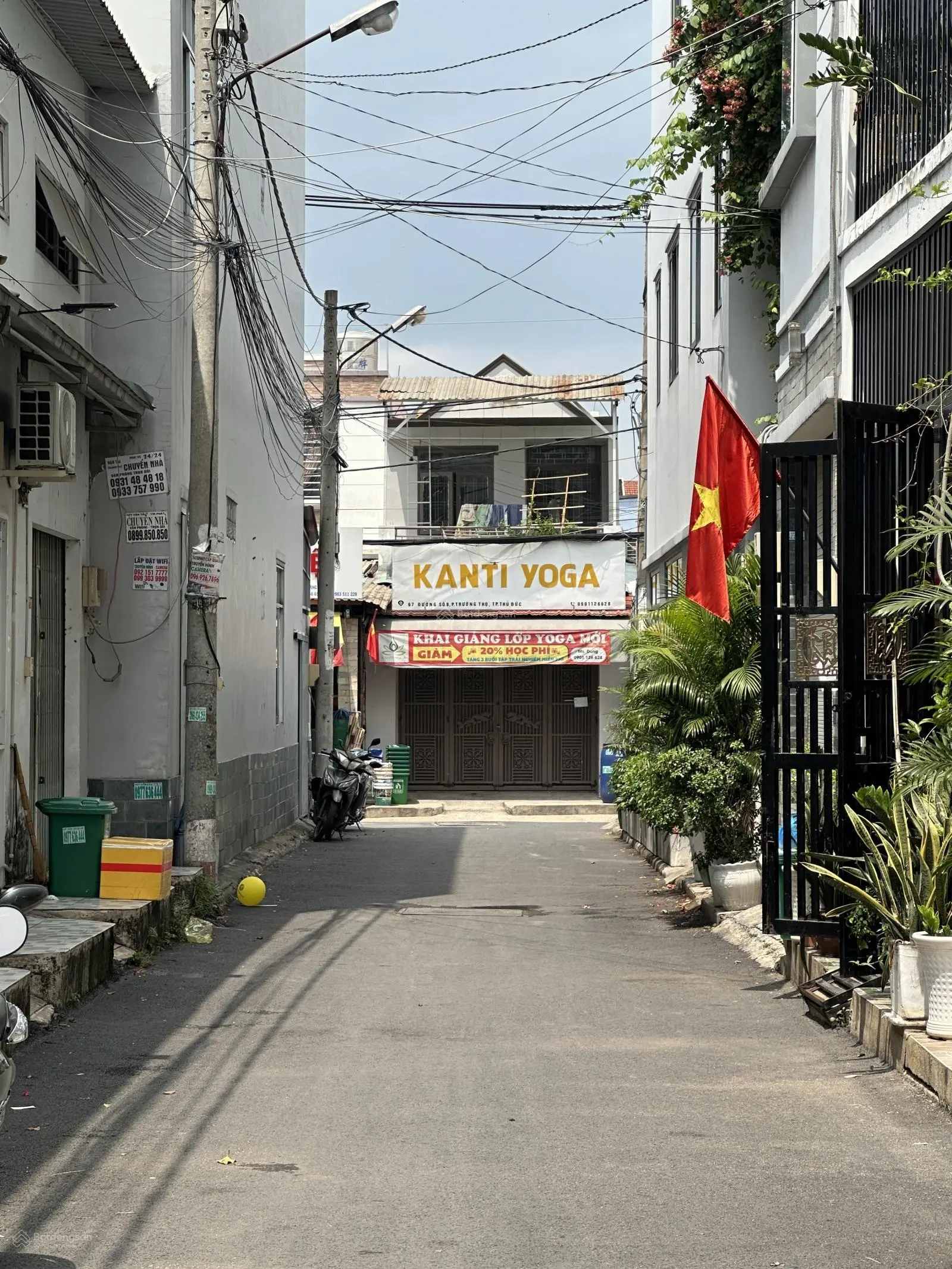 Bán nhà đẹp 3 tầng - 60m2- sát đặng văn bi - trường thọ lô góc ô tô đậu trước nhà nhỉnh 6 tỷ