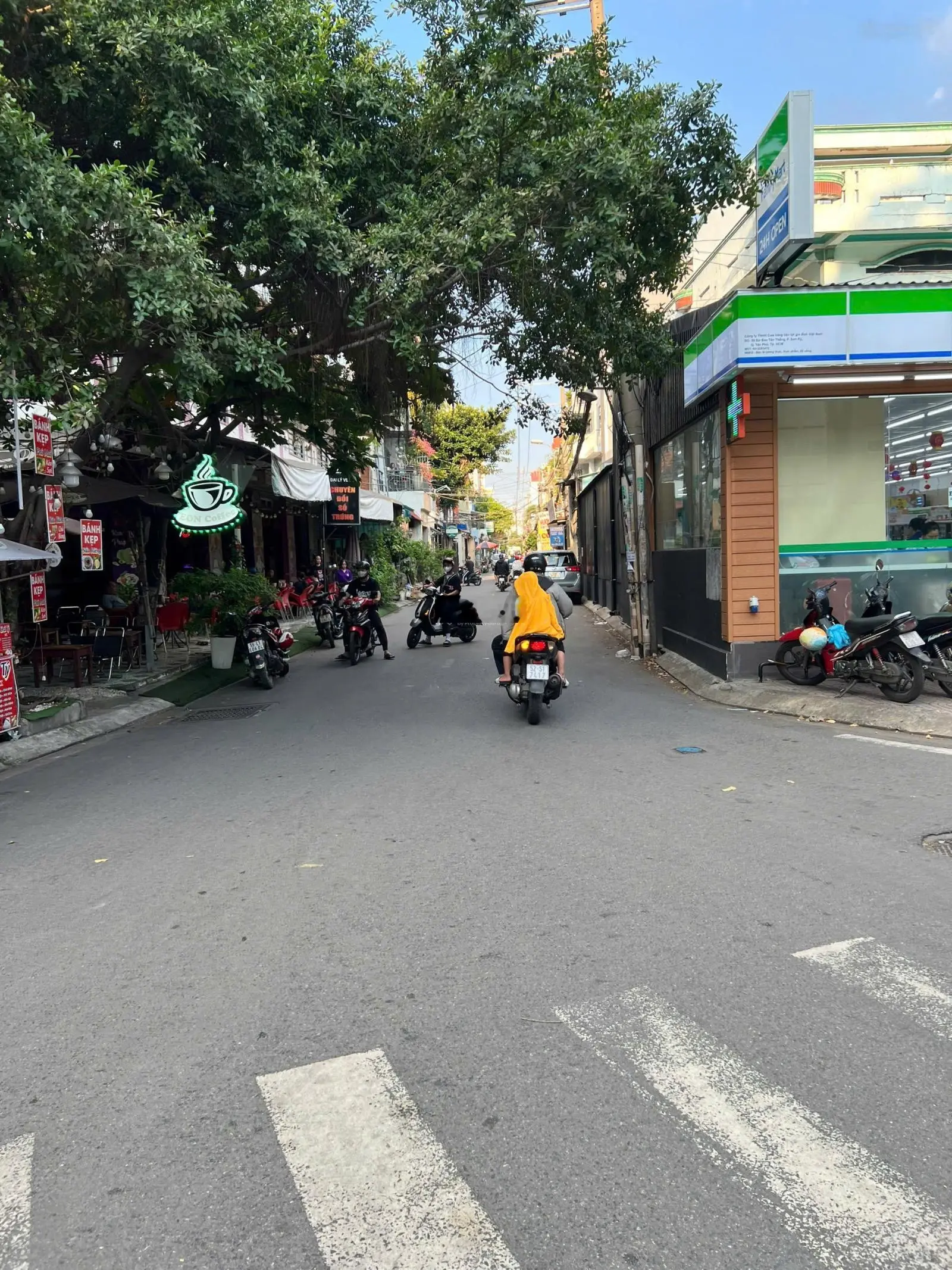 Góc Mặt tiền kinh Doanh 30 Đỗ Nhuận 4x18m cấp 4