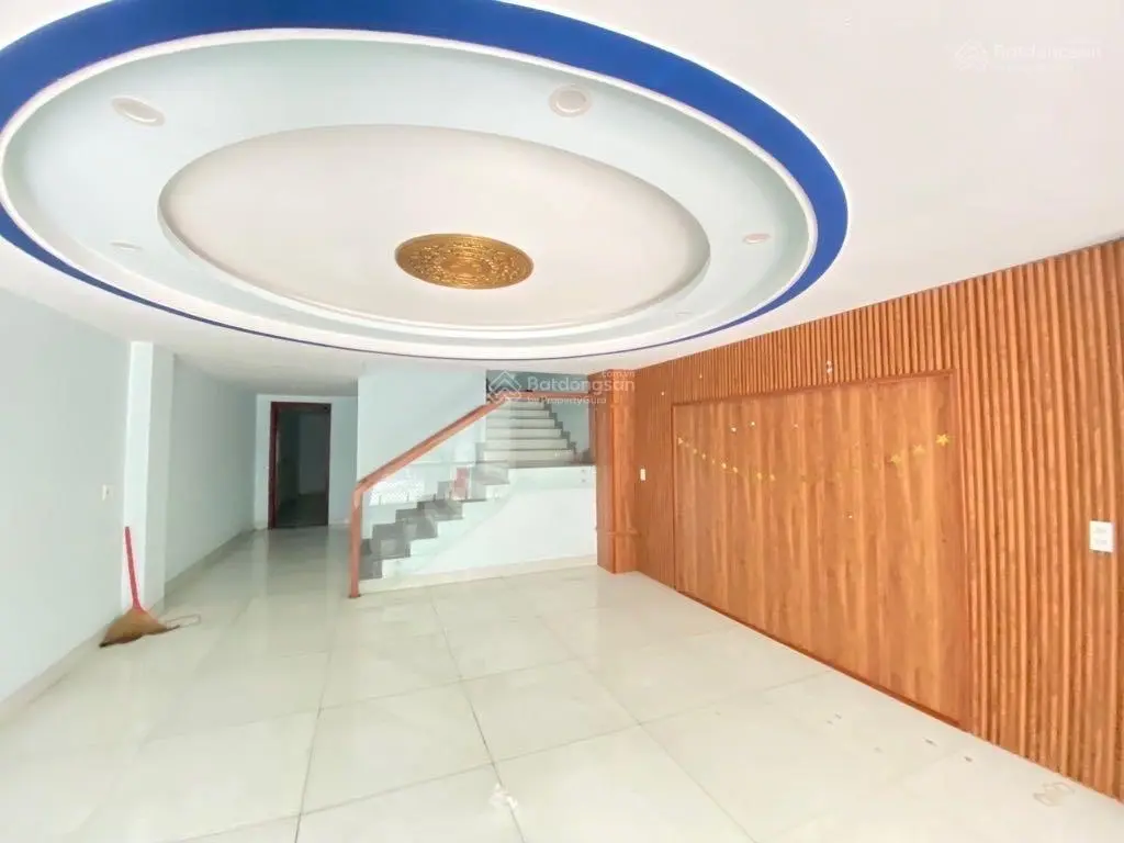 Bán gấp nhà 4 tầng MT Phan Châu Trinh kinh doanh sầm uất ~ 65m2 - chỉ hơn 9 tỷ - LH 0905 444 ***