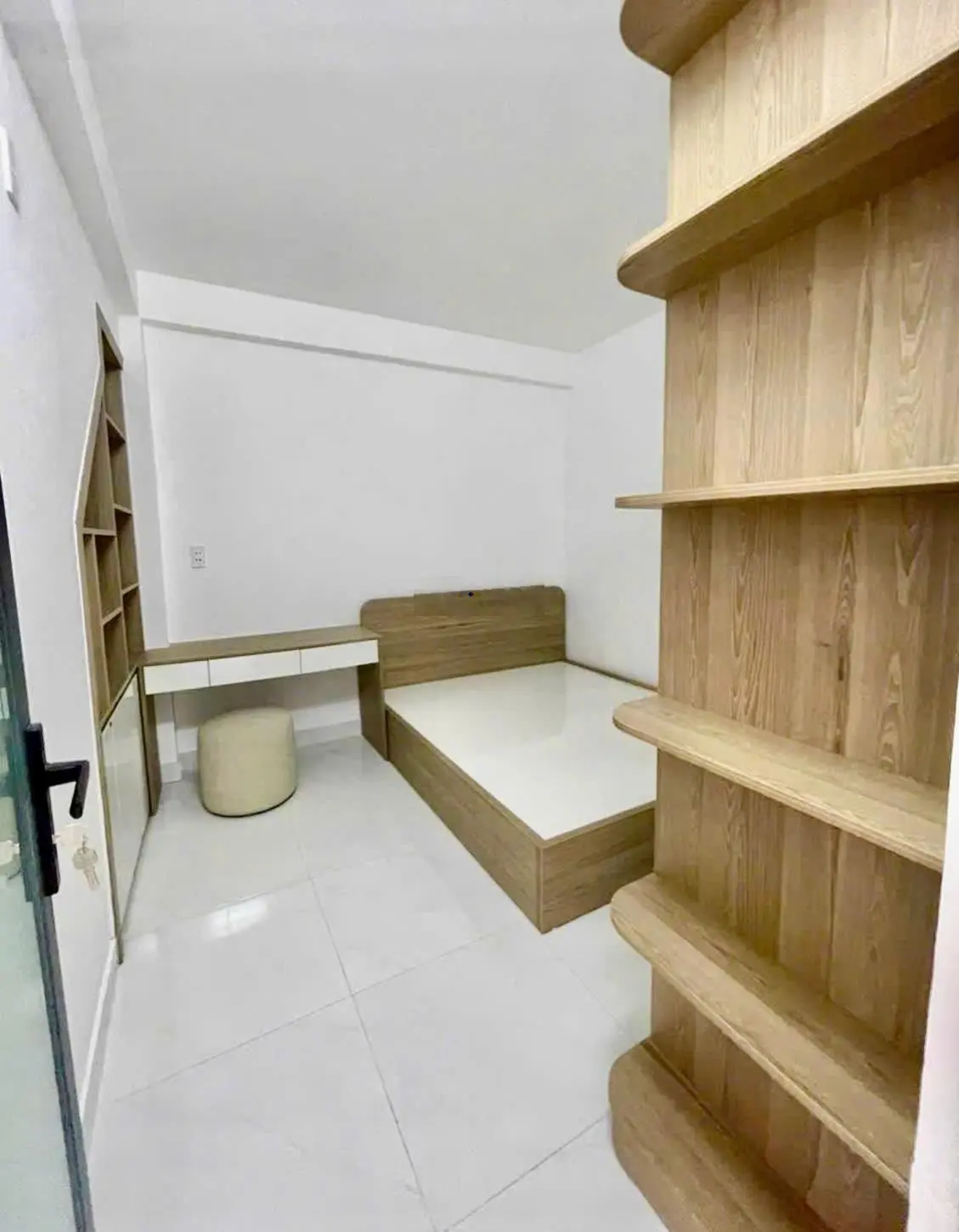 Bán nhà 4 tầng Kiệt Nguyễn Du, có dòng tiền 18tr/tháng Gần Sông Hàn và Tòa nhà Hành chính Trái Bắp