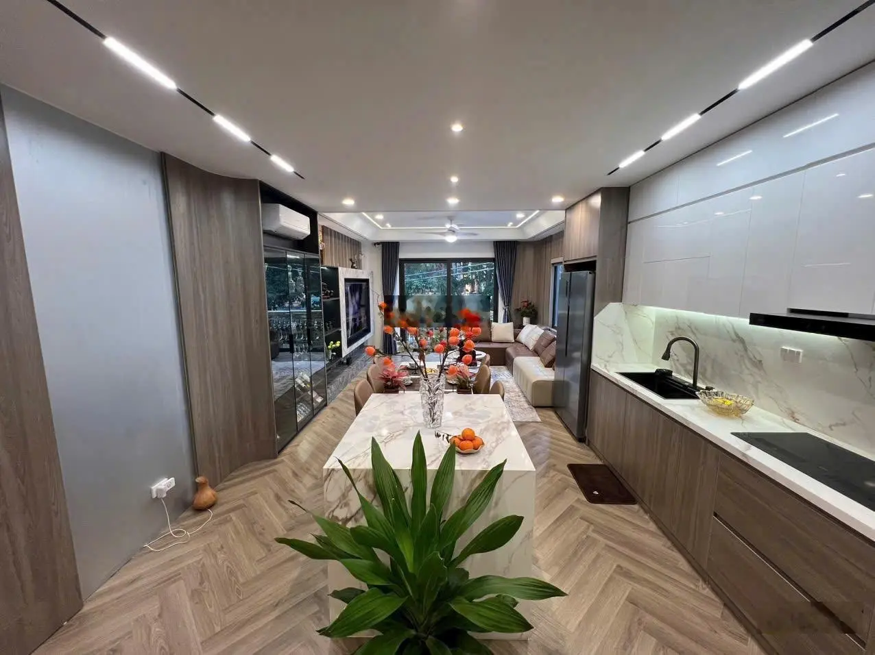 Hiếm! Bạn Châm chuyển công tác bán nhà Phúc Lợi 36m, 5 tầng, lô góc, 10m ra oto tránh, 5,2 tỷ