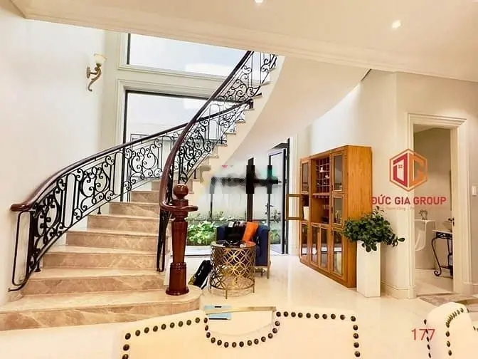 Nhà bán khu dân cư D2D đường Võ Thị Sáu 1 trệt 2 lầu 264m2 giá 23,5 tỷ