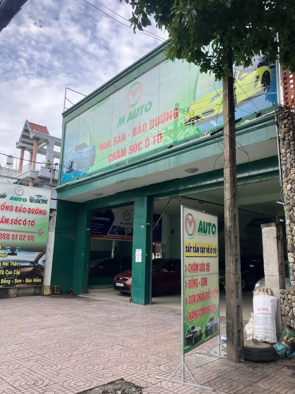 Nhà chỉ 10,5 tỷ nhà cấp 4 MT Nguyễn Xiển DT 6,5x25m. Công nhận 107,1m2, và 1 số căn cùng đường bán