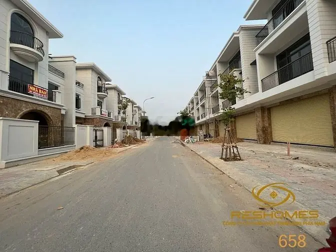 Biệt thự xây thô 1 trệt 2 lầu 200m2 khu dân cư Bửu Long 3 chỉ 9,45 tỷ