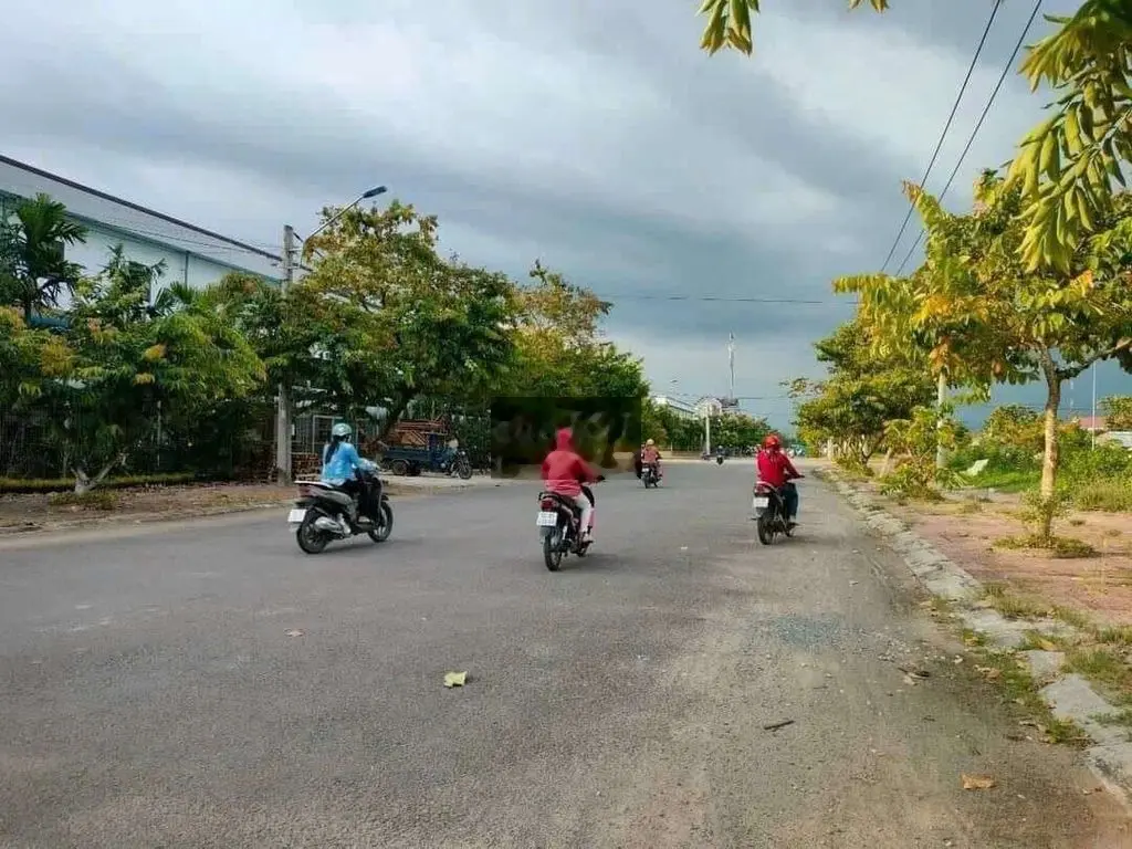 NỀN KHU DÂN CƯ PHƯỜNG TÂN NGÃI, TPVL
