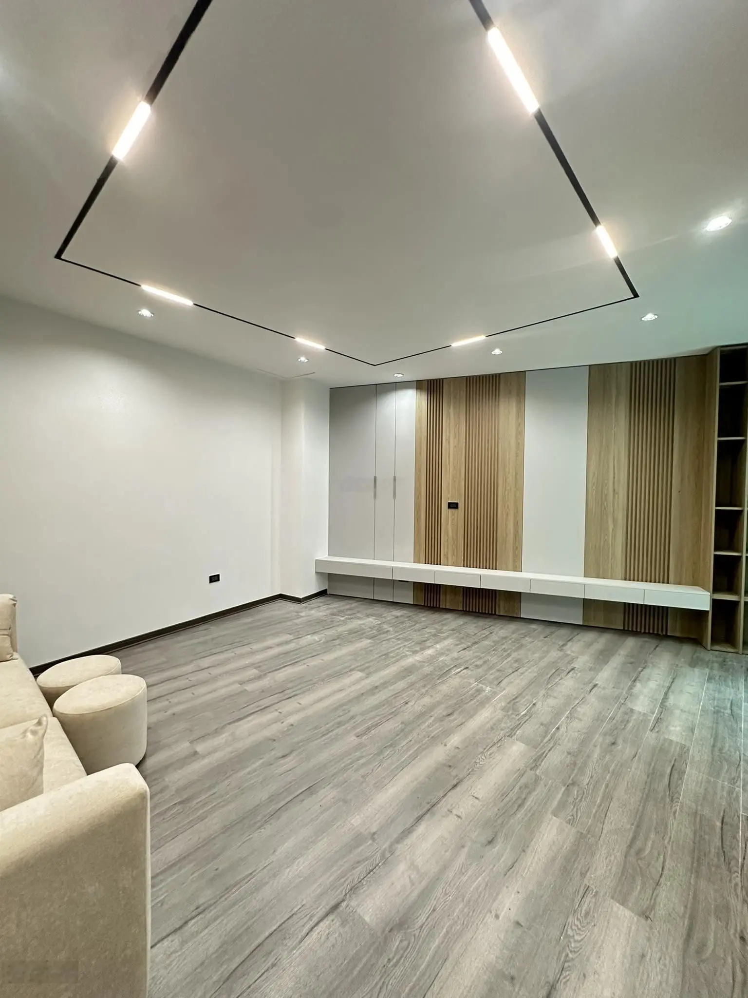 Siêu hiếm nhà Đỗ Đức Dục, Nam Từ Liêm, 30m, 6 tầng thang máy chỉ nhỉnh 6 tỷ, sát TTHN quốc gia.