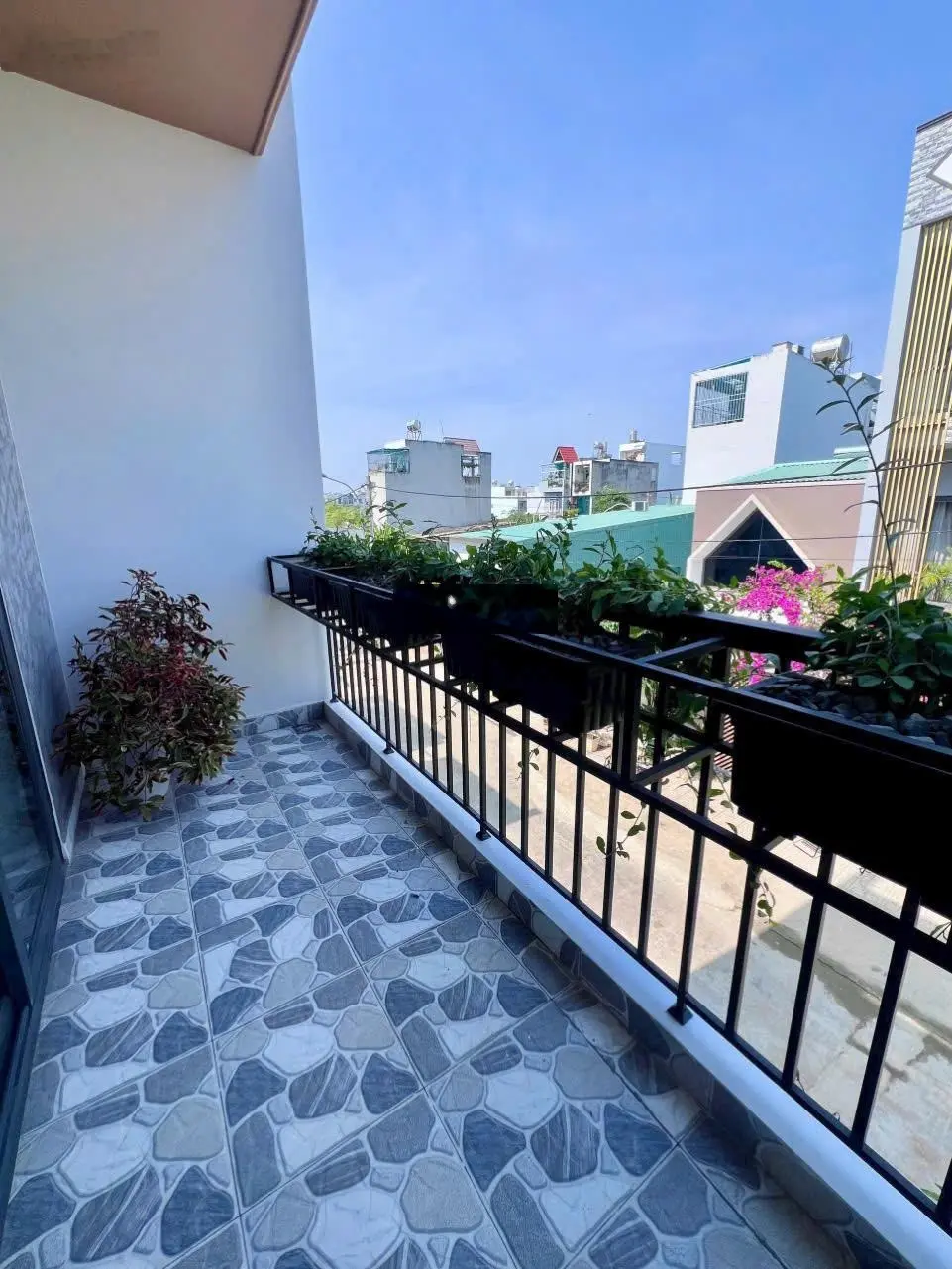 Bán Nhà 1trệt, 2lầu hẻm 47 Trường Lưu, P. Long Trường- TP. Thủ Đức.