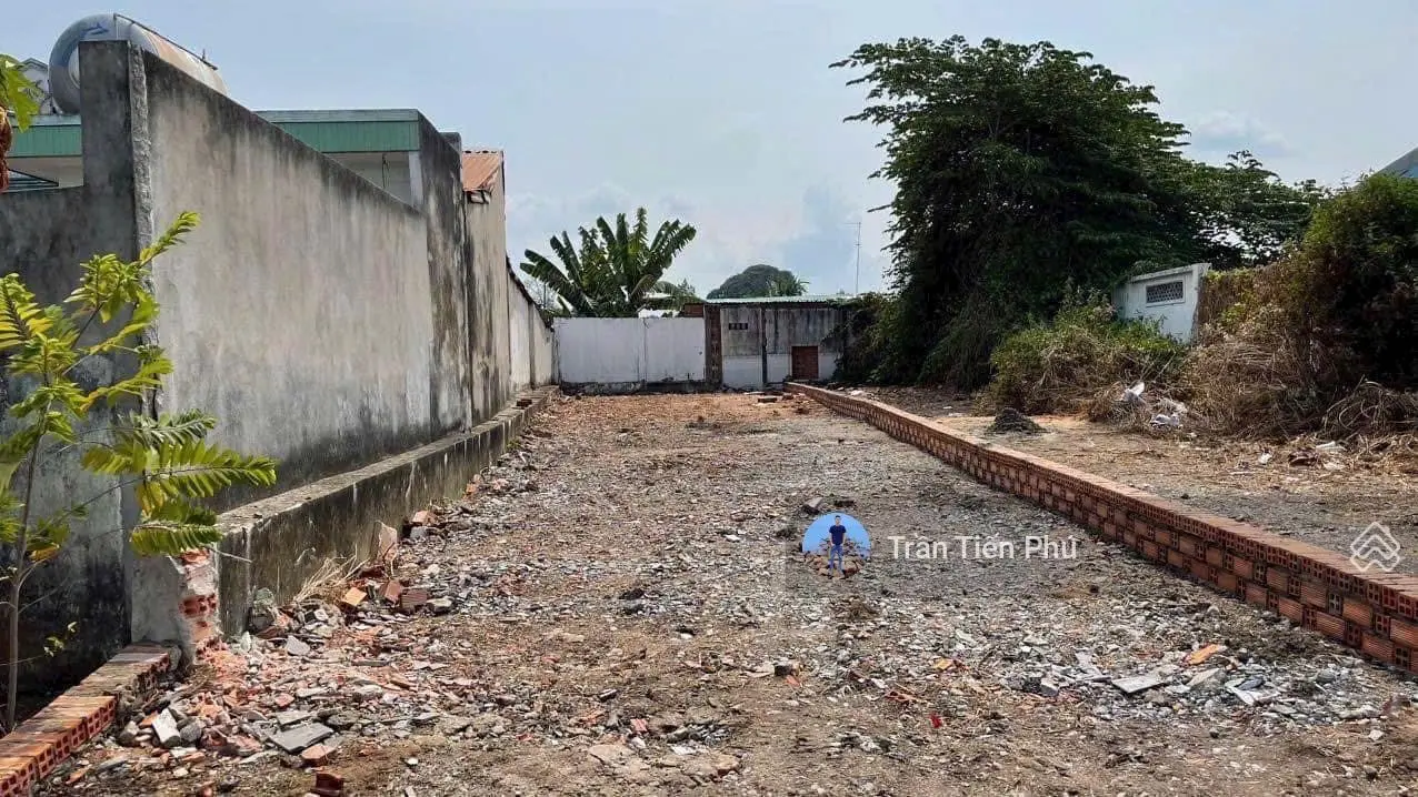 Cần bán gấp lô đất đường Trường Chinh, Hiệp Ninh, Tây Ninh. 120m2. Sổ sẵn. LH: 0934 022 *** Phú