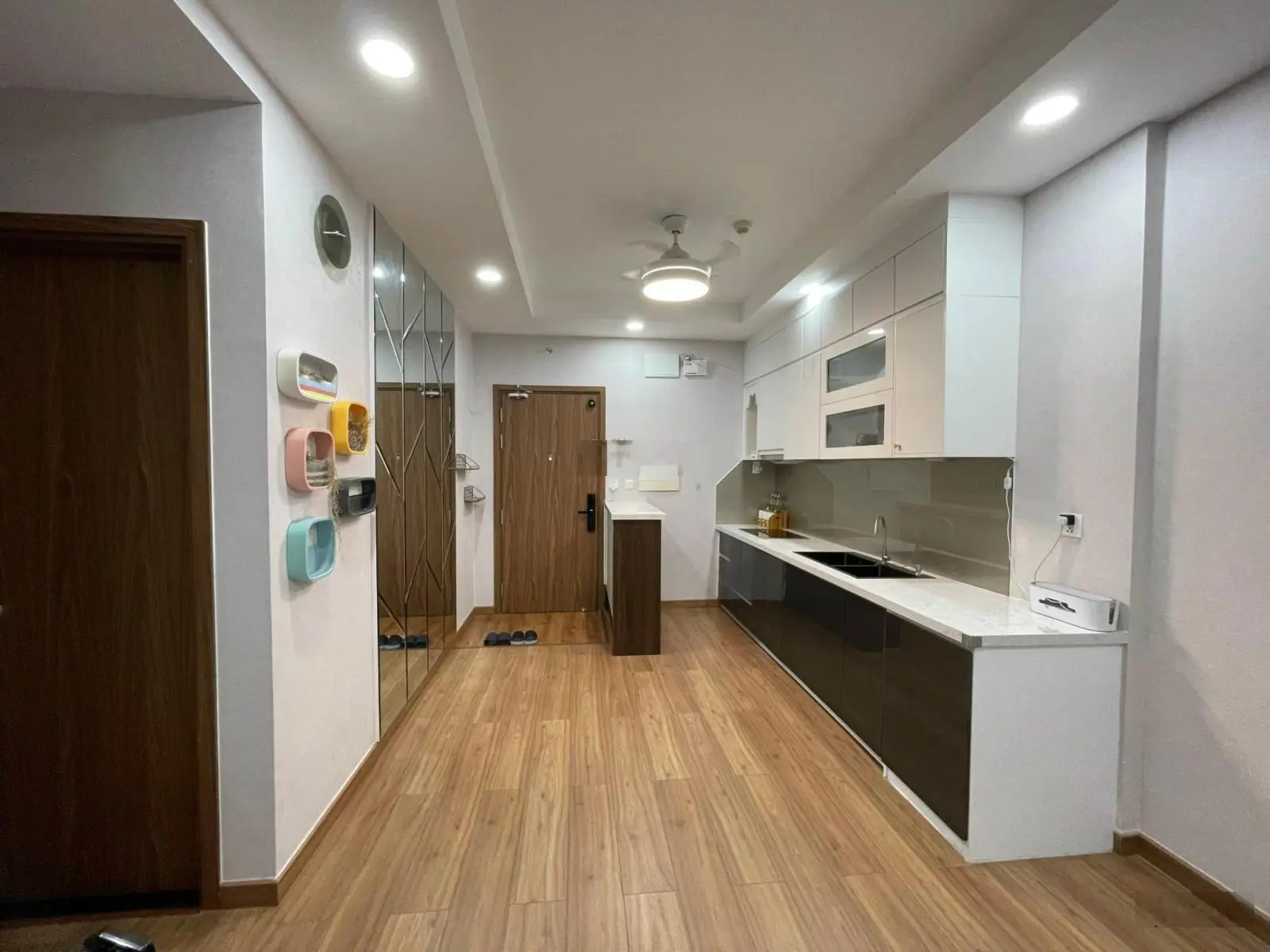 Bán gấp CH The Pegasuite, Q8, 2PN-78m2-1 tỷ 470tr- FUll NT như hình