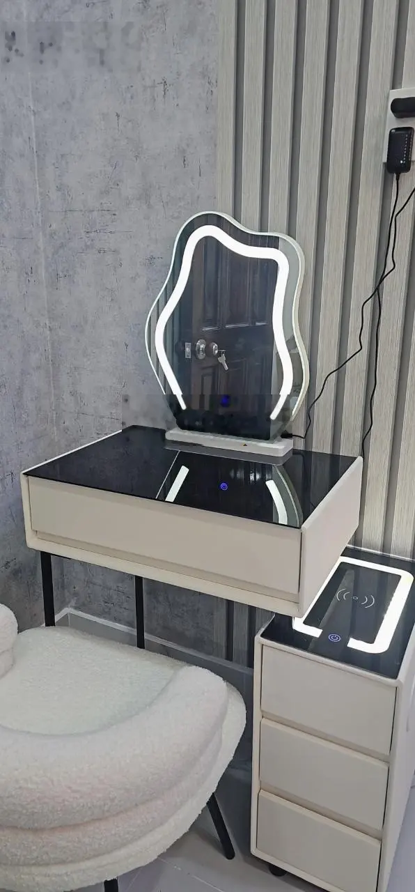 Nhà mới đẹp lộng lẫy trung tâm Lê Văn Sỹ, 2PN, 3WC, P12, Q3