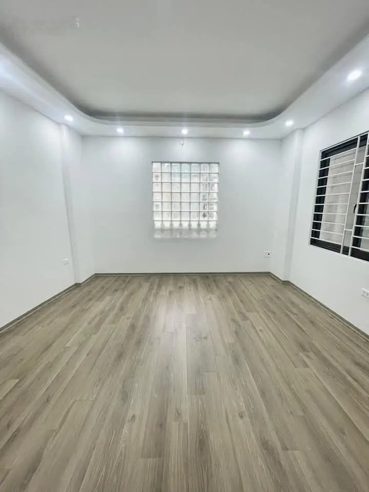 Bán nhà phố bạch mai. diện tích:30m, 5 tầng, mặt tiền: 4,9m. giá: 5,1 tỷ. lh: 0916990560