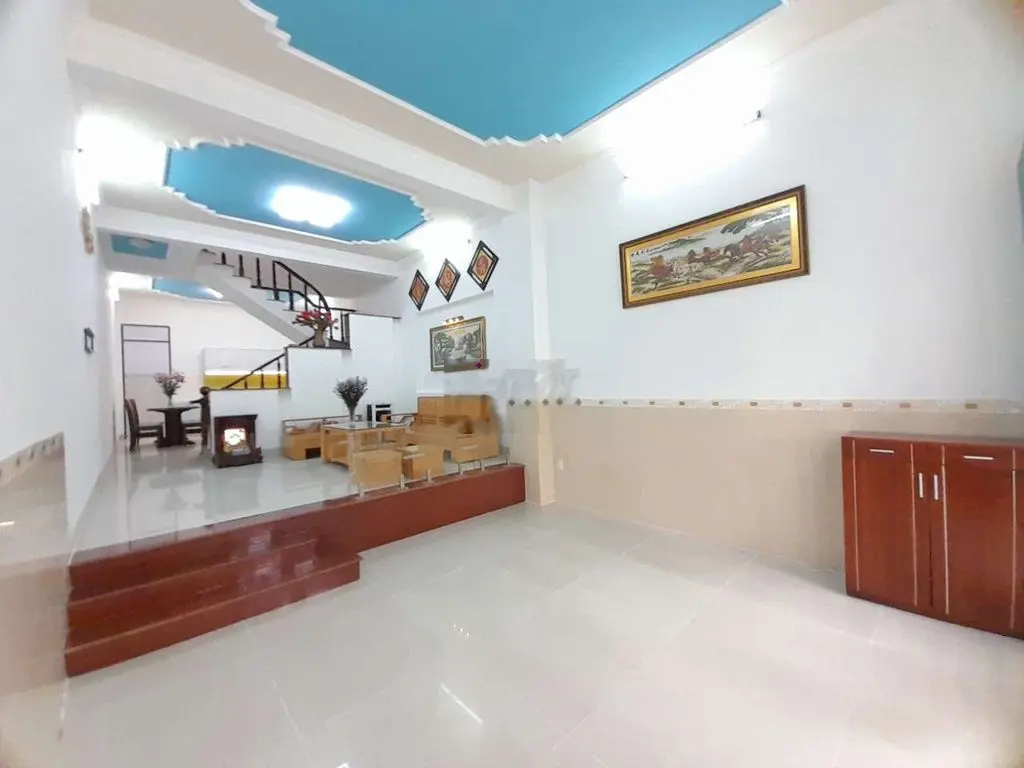 Bán nhà 1 trệt 2 lầu khu đô thị chí Linh Tp Vũng Tàu