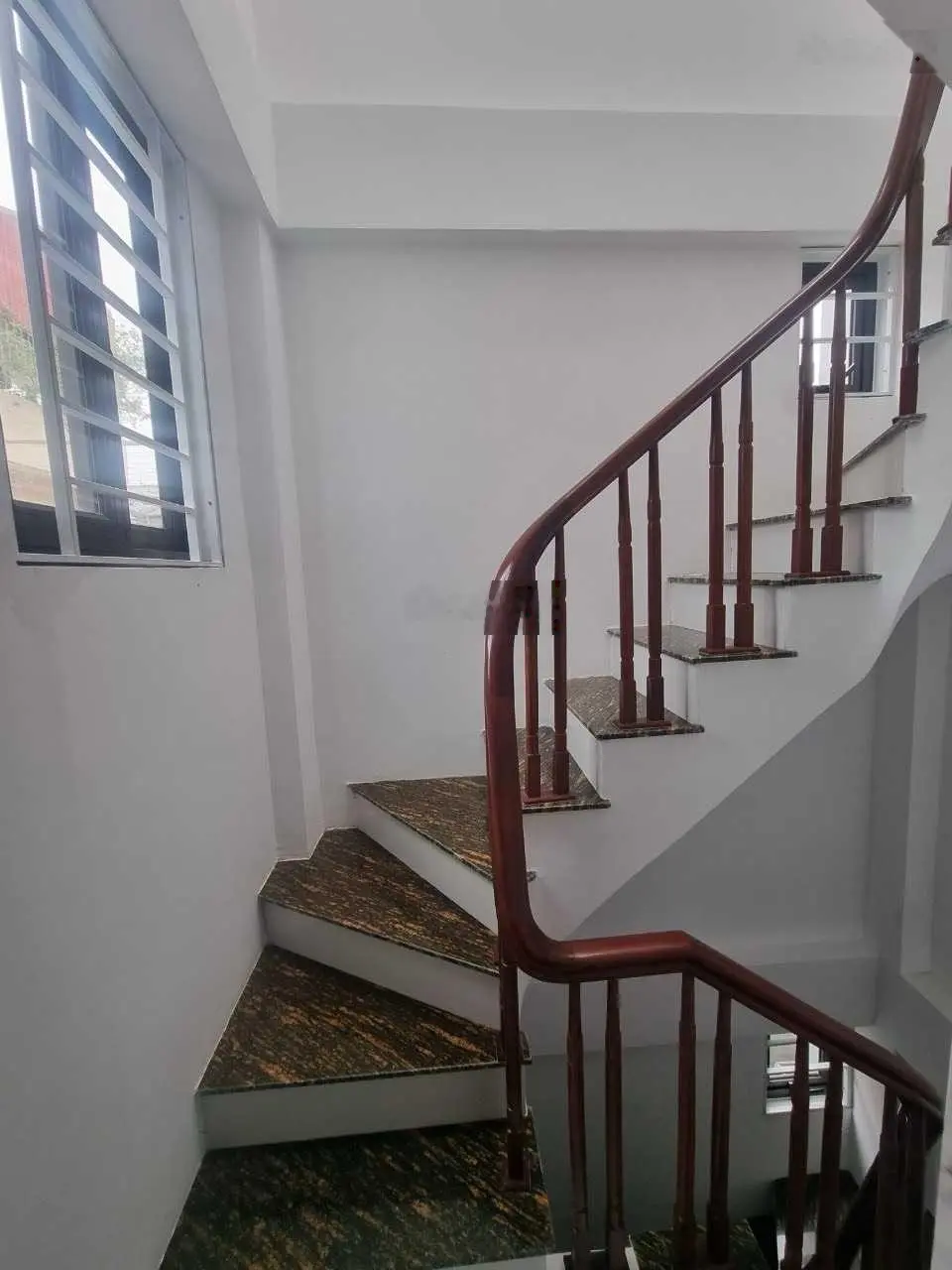 Bán nhà mới Chùa Bộc chủ tự xây 40m2 x 6 tầng, thang máy, vào ở luôn chỉ từ 8 tỷ