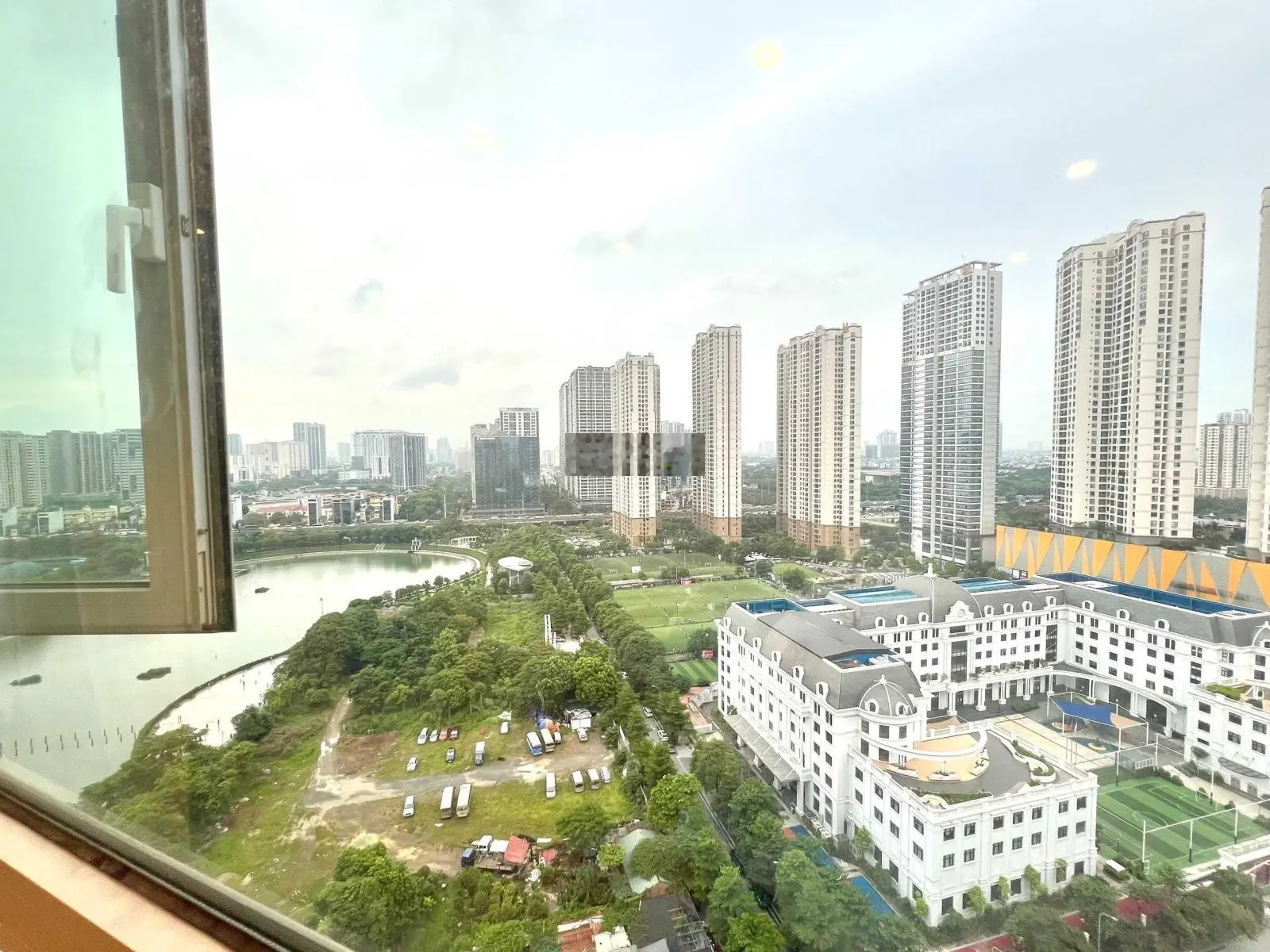 Cần bán căn góc diện tích 152m2 thiết kế 3 ngủ, 2 vệ sinh view vip giá tốt nhất thị trường Mandarin