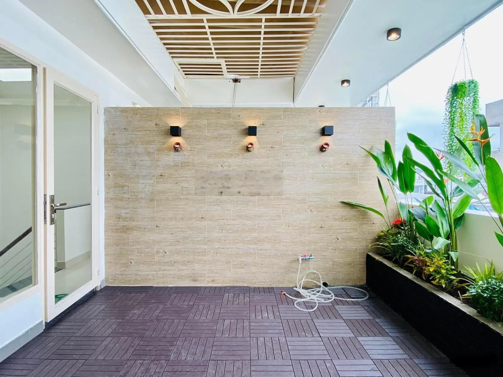 Cần bán nhà đang KD 23 tr/th Cao Thắng, Phường 3, Quận 3 - Giá:4tỷ920/70m2. 3 Tầng có sân thượng