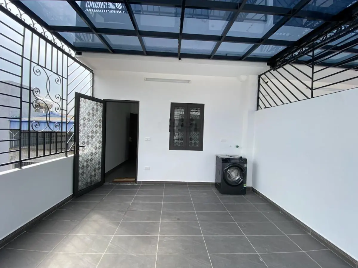 Bán Gấp nhà phân lô Hoàng Sâm cực víp 50m2 x 8 tầng mặt tiền 4,5m ô tô vào nhà