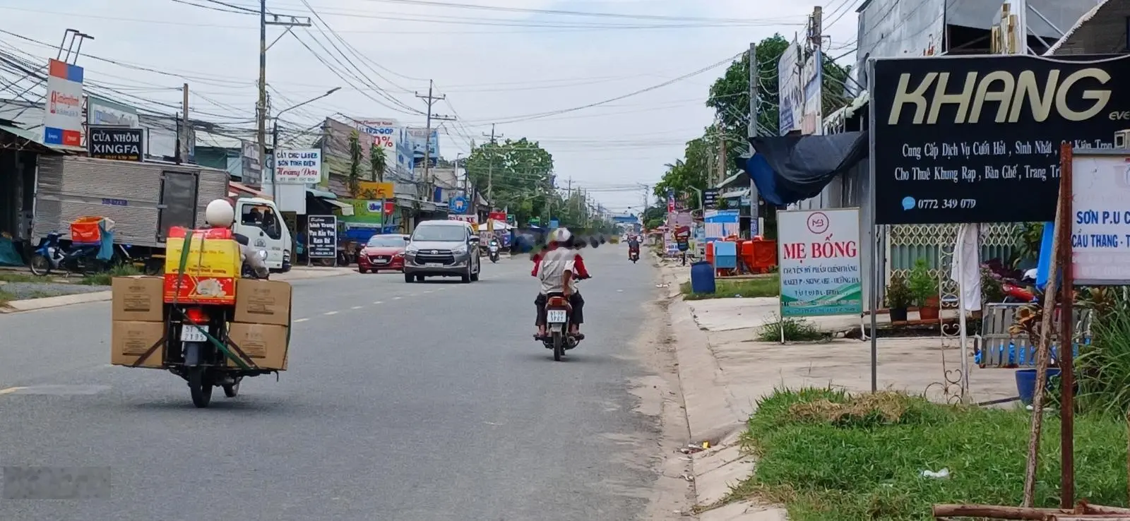 Đất trung tâm thị trấn Hậu Nghĩa. Rớt nhựa vô có 100m, gần Vingroup