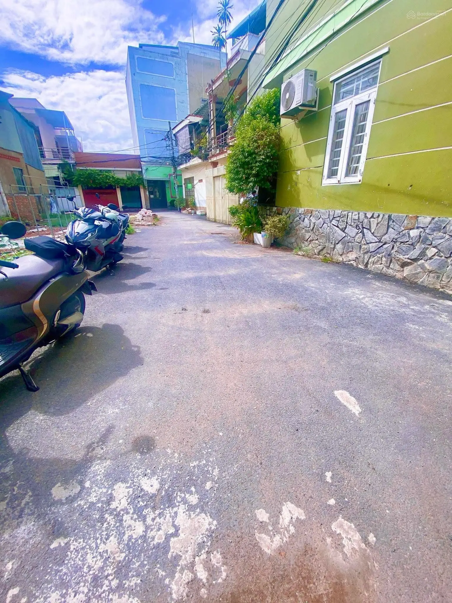 Nhà bán đường số 4, Bình Thọ Thủ Đức 2 tầng 6 phòng cho thuê 17triệu/tháng DT: 5x20m