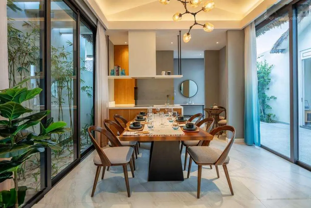 Cắt lỗ sâu biệt thự Bãi Kem view biển - DT 360m2 - LN 2.5 tỷ/năm - 10 năm cam kết từ 9 tỷ bao hết