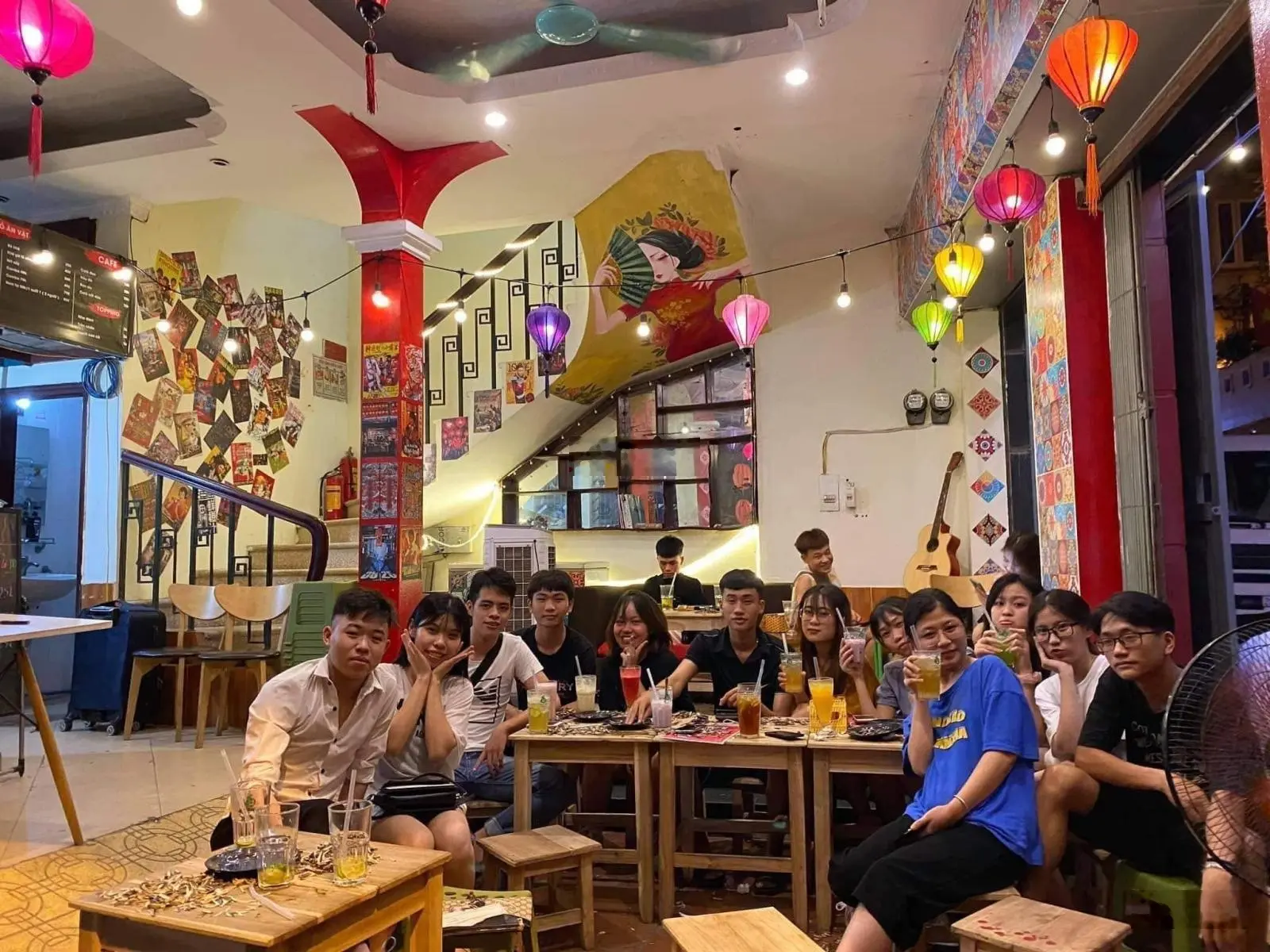 Bán nhà Trần Quốc Hoàn - Phan Văn Trường, Cầu Giấy 66m2, mặt tiền 18m nhỉnh 18 tỷ, 3 ô tô tránh