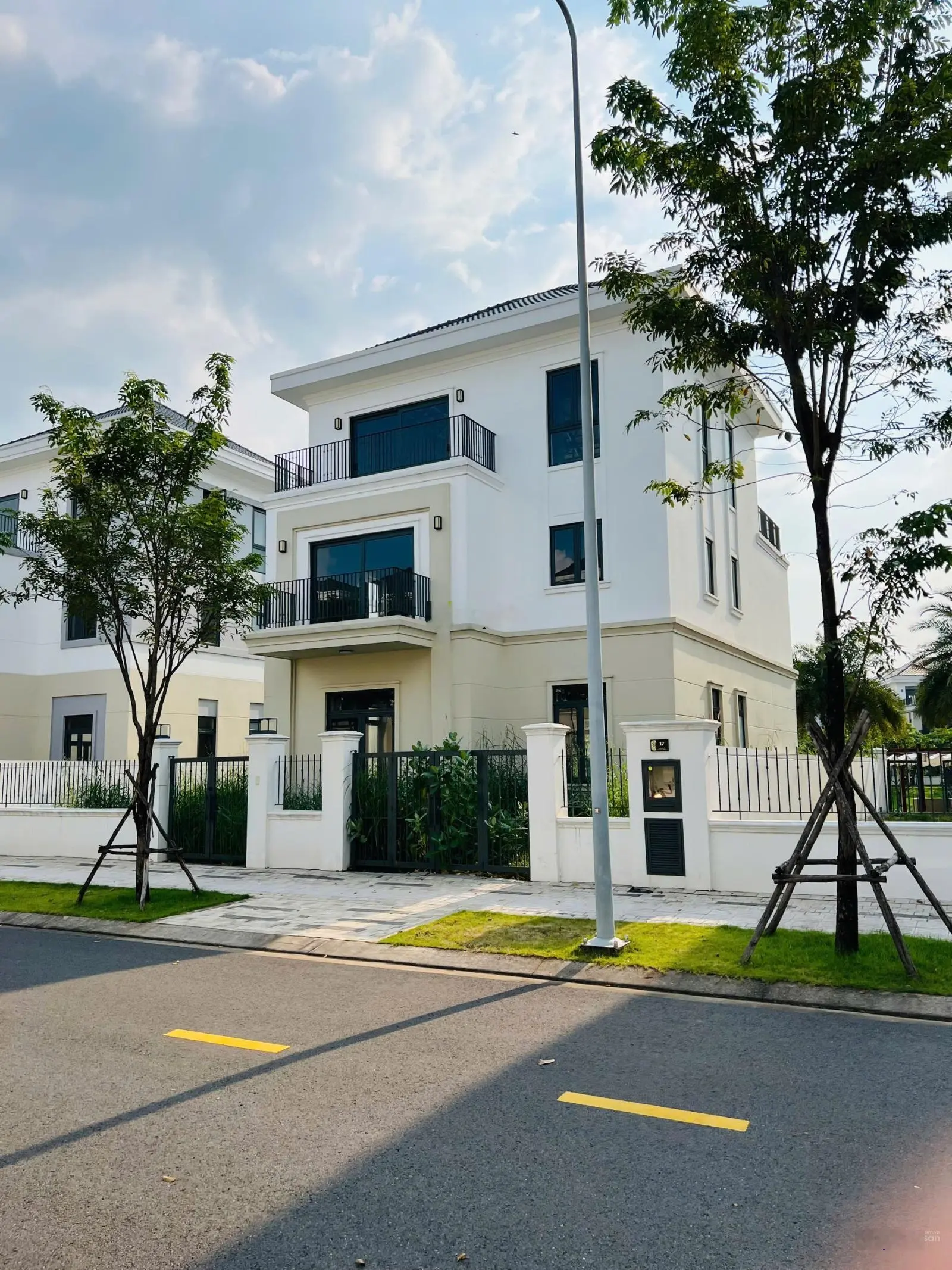 Nhà phố 4,9 tỷ, biệt thự 14,5 tỷ Aqua City view sông, Đã Giao Nhà, LH PKD.NOVALAND 0931556171