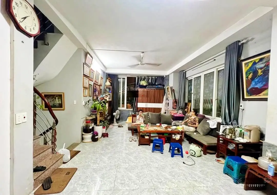 Siêu phẩm bán nhà 5 tầng 47m2. Mặt phố Cầu Đơ 3, lô góc thông ra Quang Trung với Lê Hồng Phong