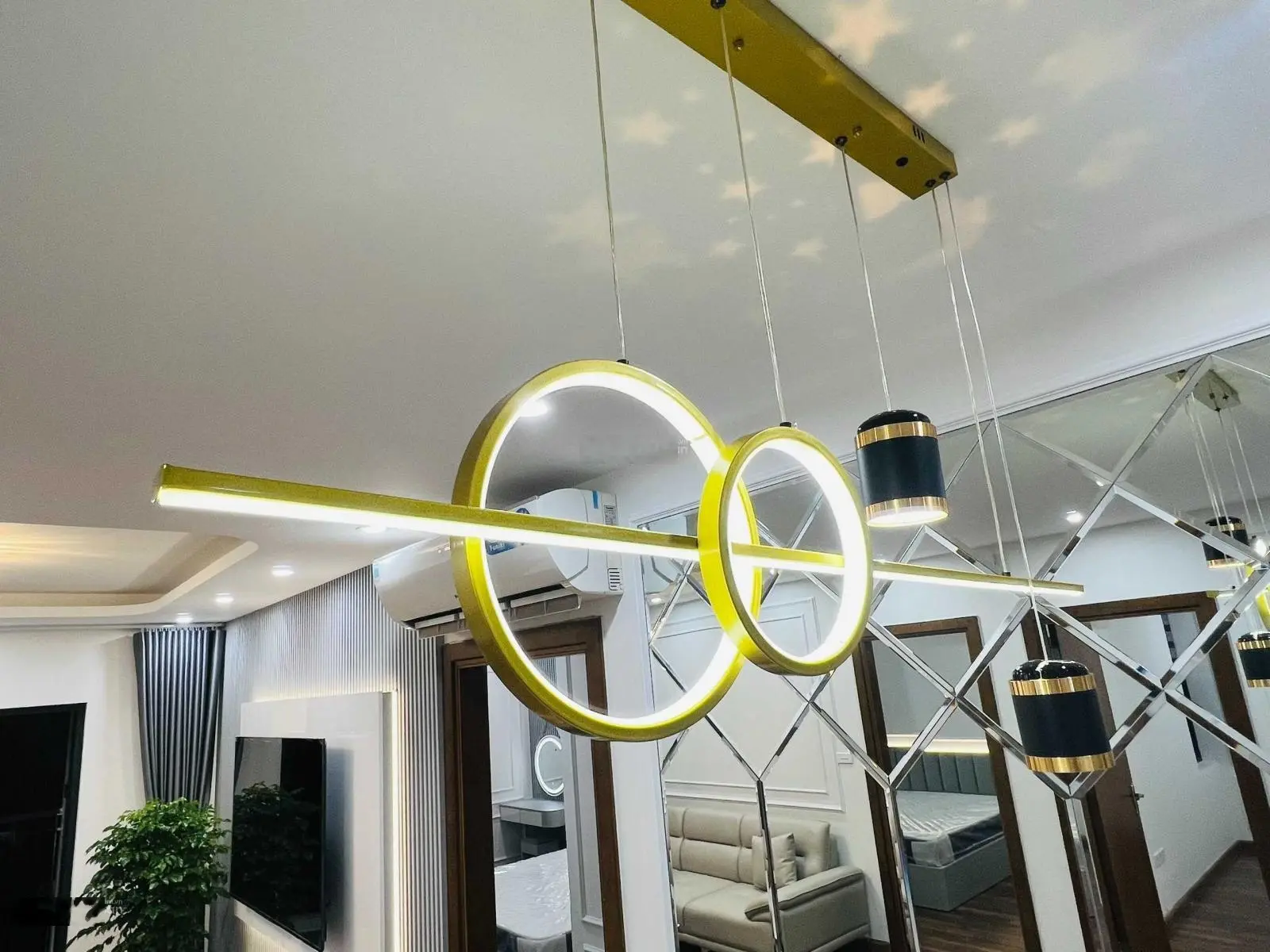 Duy nhất căn hộ 120m2,3pn2vs, tầng trung cần bán tại chung cư Golden Field giá rẻ. LH: 0969 362 ***