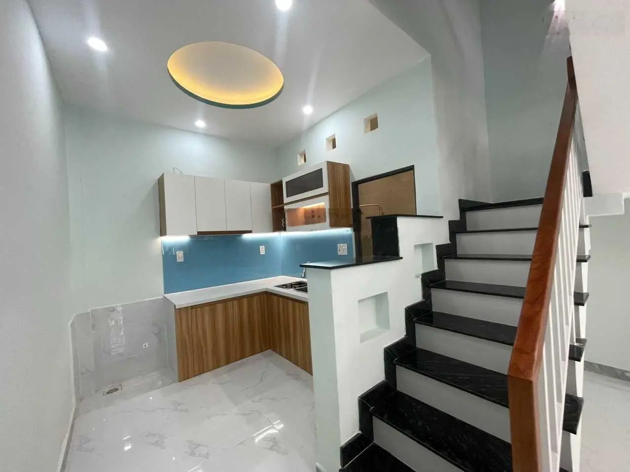 Bán nhà Nguyễn Thị Tần, 48m2, gần cầu Chữ Y, 3 tầng, sổ hồng, ngang 3,7m, giá cực tốt chỉ 4 tỷ 250