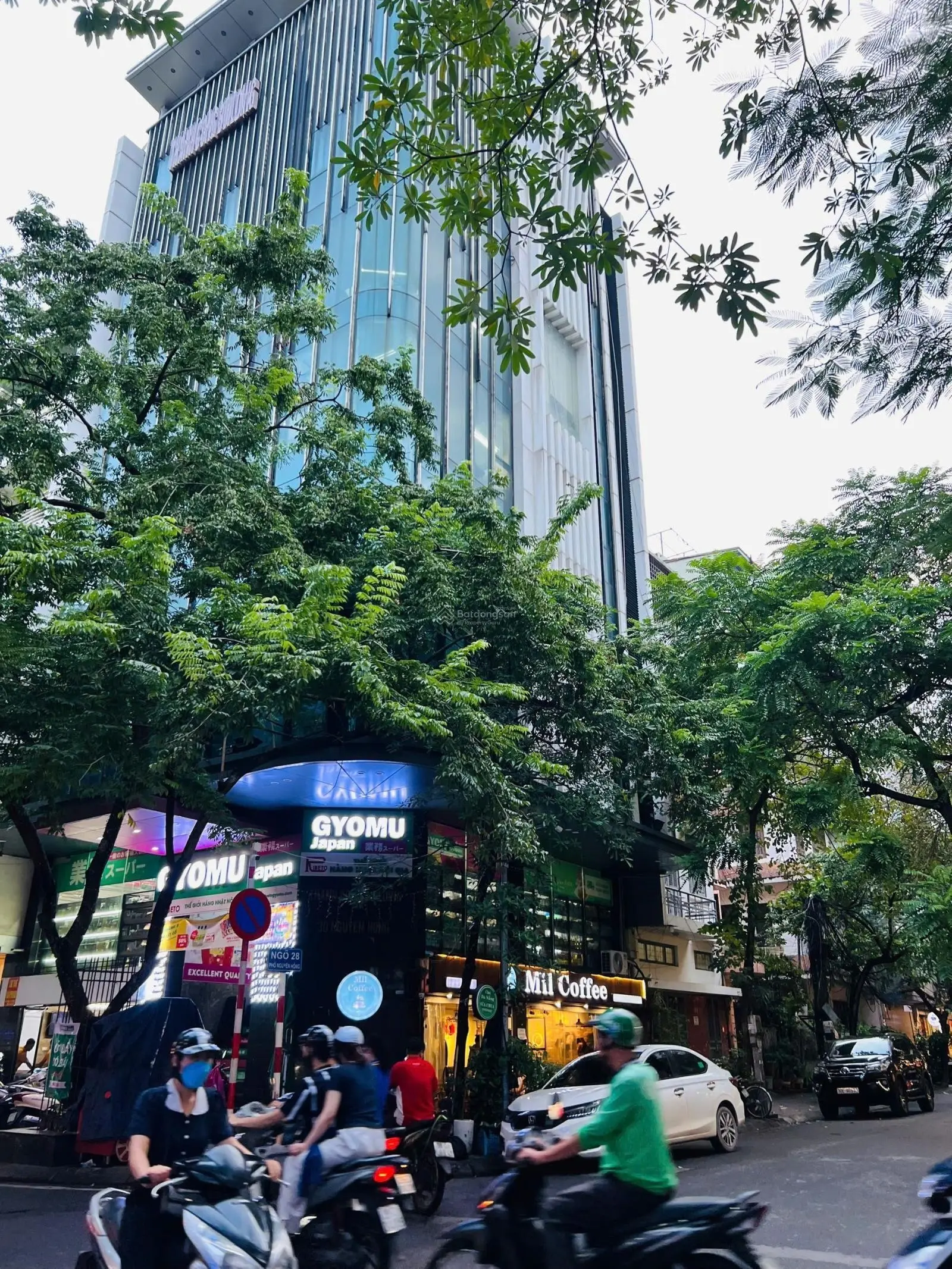 SIÊU HIẾM,M.TIỀN QUYỀN LỰC, BÁN NHÀ MẶT PHỐ NGUYÊN HỒNG,115M2,5 TẦNG, M.TIỀN 7.2M,2 MẶT ĐƯỜNG Ô TÔ,