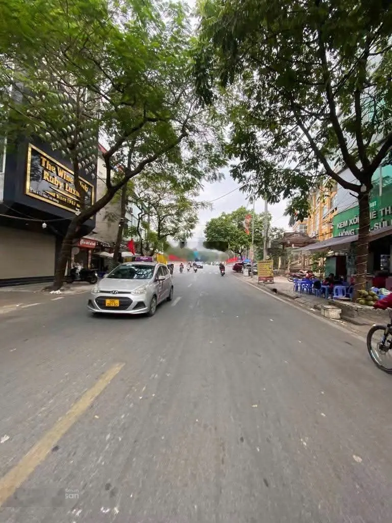Đẳng cấp nhà dòng tiền Cầu Giấy, 7 tầng, thang máy, 150tr/th, 0925836899