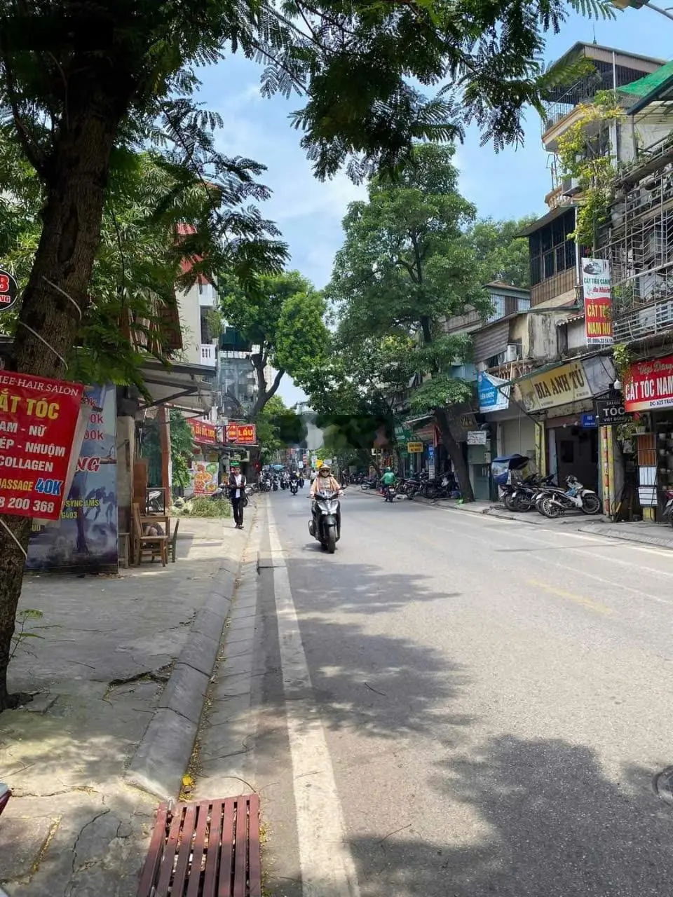 BÁN NHÀ MẶT PHỐ QUẬN THANH XUÂN(BXT) 70m 4tầng MT4.3m khu trungtâm KD sầmuất tiện ích bạtngàn 13 tỷ