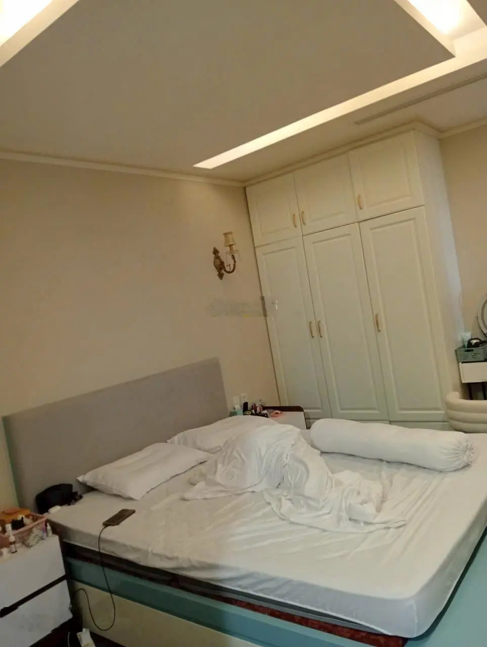Chính chủ gửi bán căn hộ HC Golden 72m2, giá 4,350 tỷ bao phí, tầng cao, view thoáng 0979 209 ***