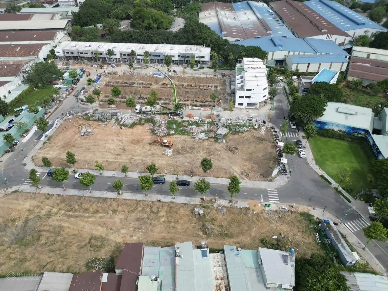 Nhà phố cao cấp thanh toán chỉ 990 triệu sở hữu ngay, cam kết thuê lại 10-12 triệu/tháng