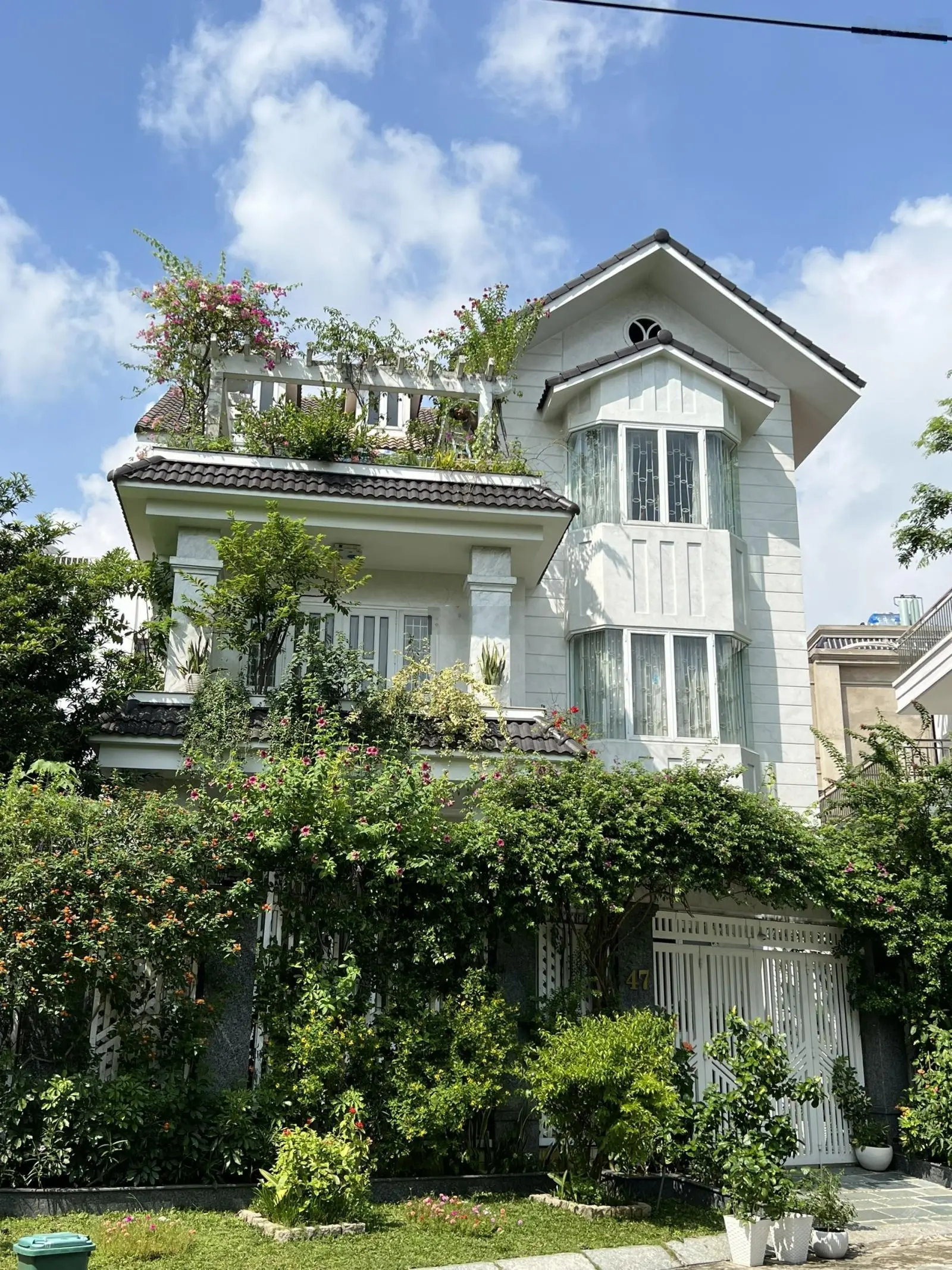 Bán 10 căn villa - biệt thự Phường An Phú - An Khánh - Quận 2. Giá từ 25 - 60 tỷ