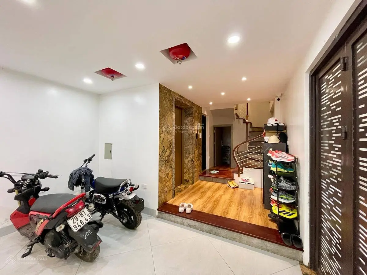 Nhà Đẹp Ô Tô Trong Nhà Nguyễn Đức Cảnh, Hoàng Mai 61m, 7 tầng, mt 4.4m, giá 23 tỷ.