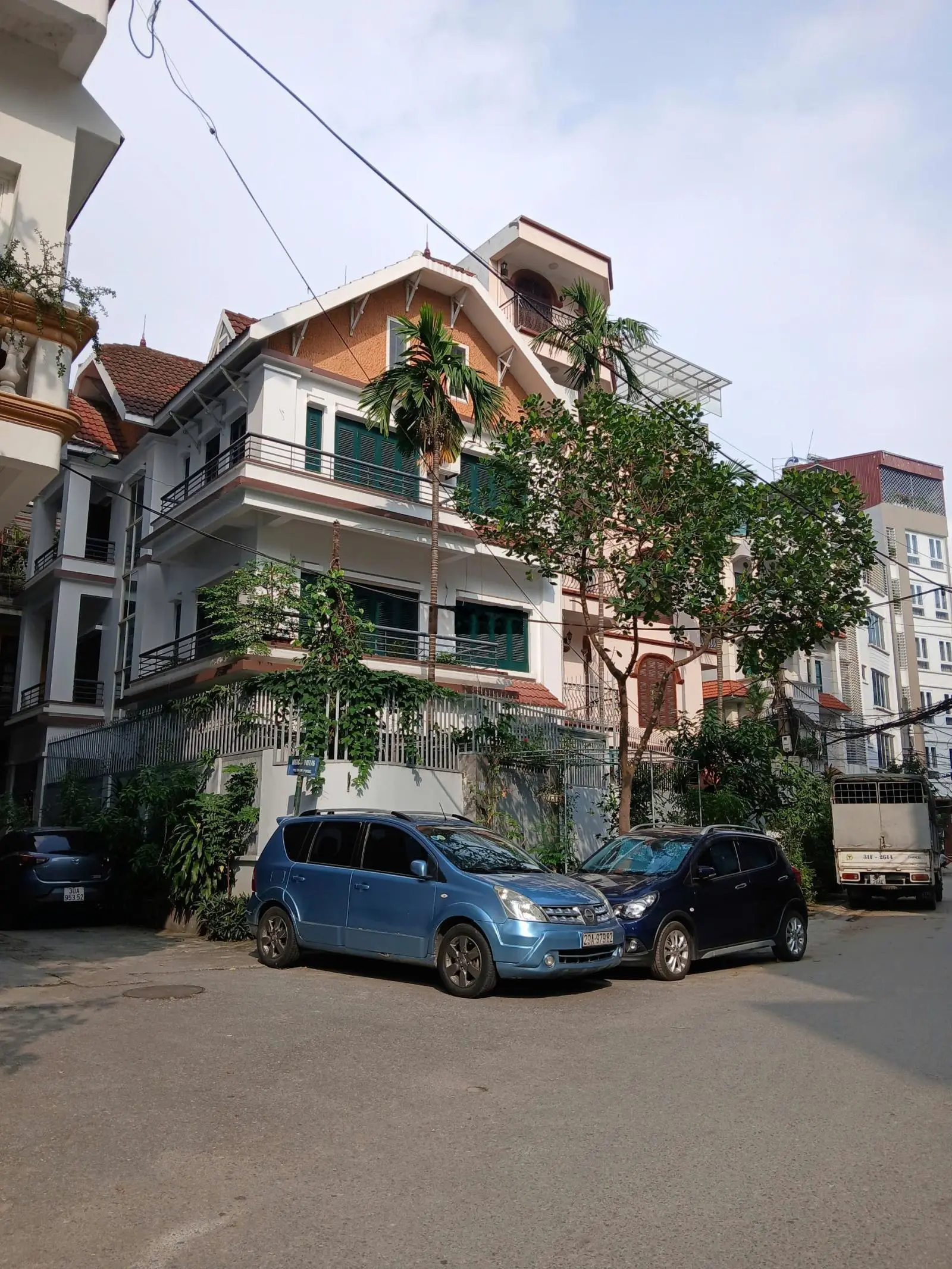 Ba đình-mặt phố-kinh doanh đỉnh-ô tô tránh-2 thoáng-giá siêu bão 46m2 chỉ hơn 17 tỷ