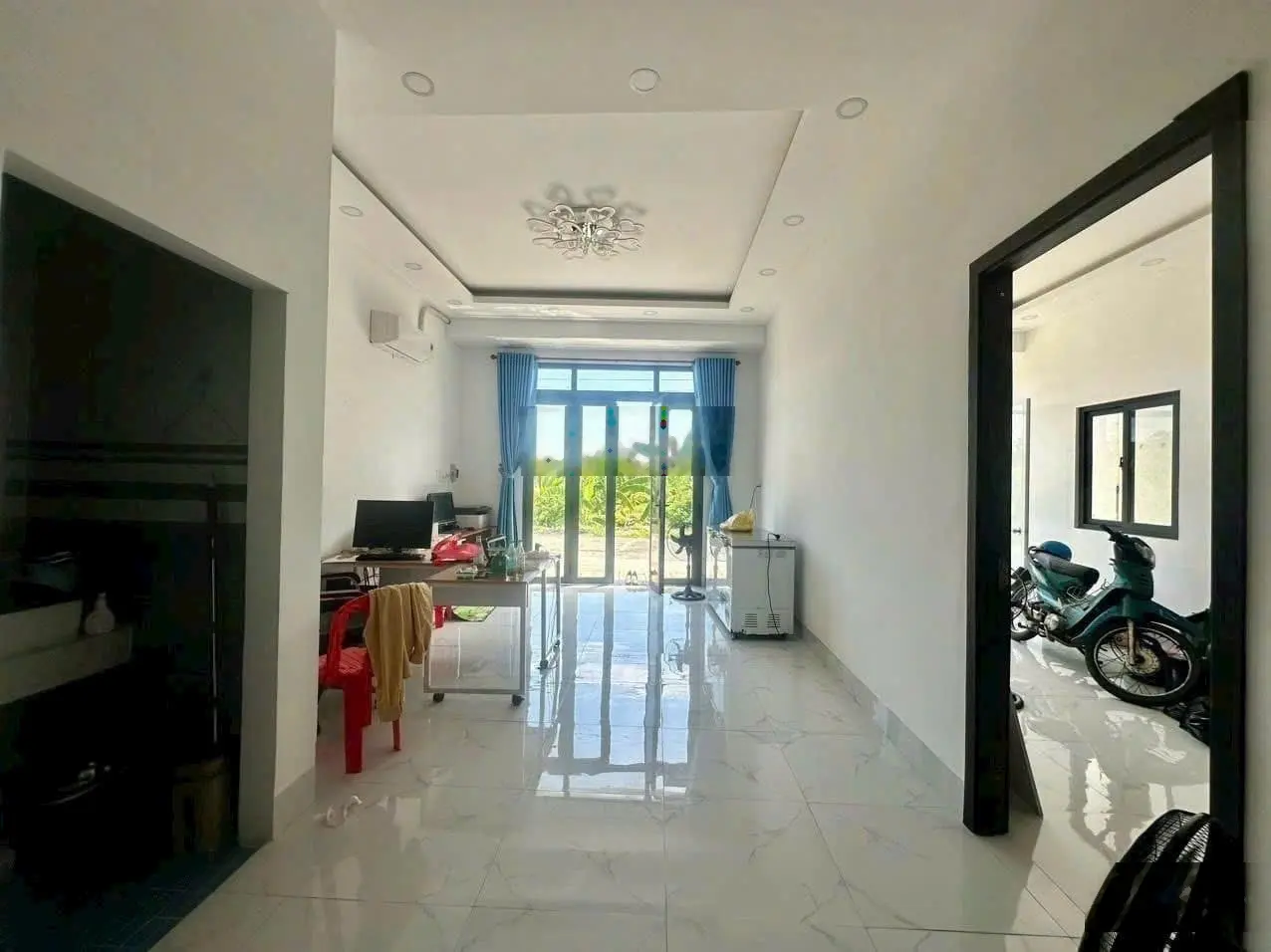 Bán nhà 1 trệt 1 lầu đường nhựa ôtô phường 2, sau sân vận động tp vĩnh long