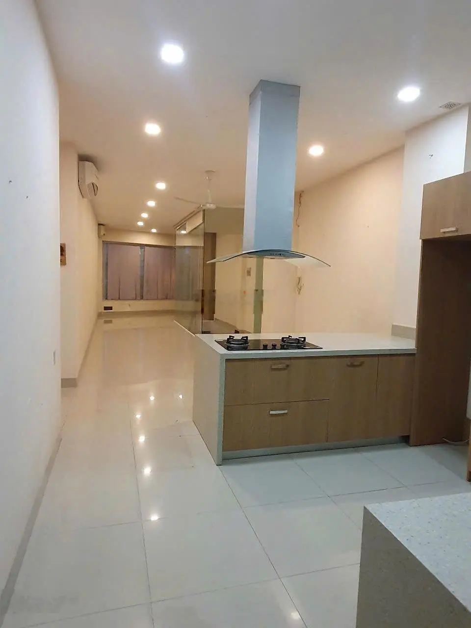 Nhà mặt tiền Âu Cơ - Phước Tân Nha Trang, 123m ngang đẹp 9,2 m thích hợp xây căn hộ Giá 14,5 tỷ