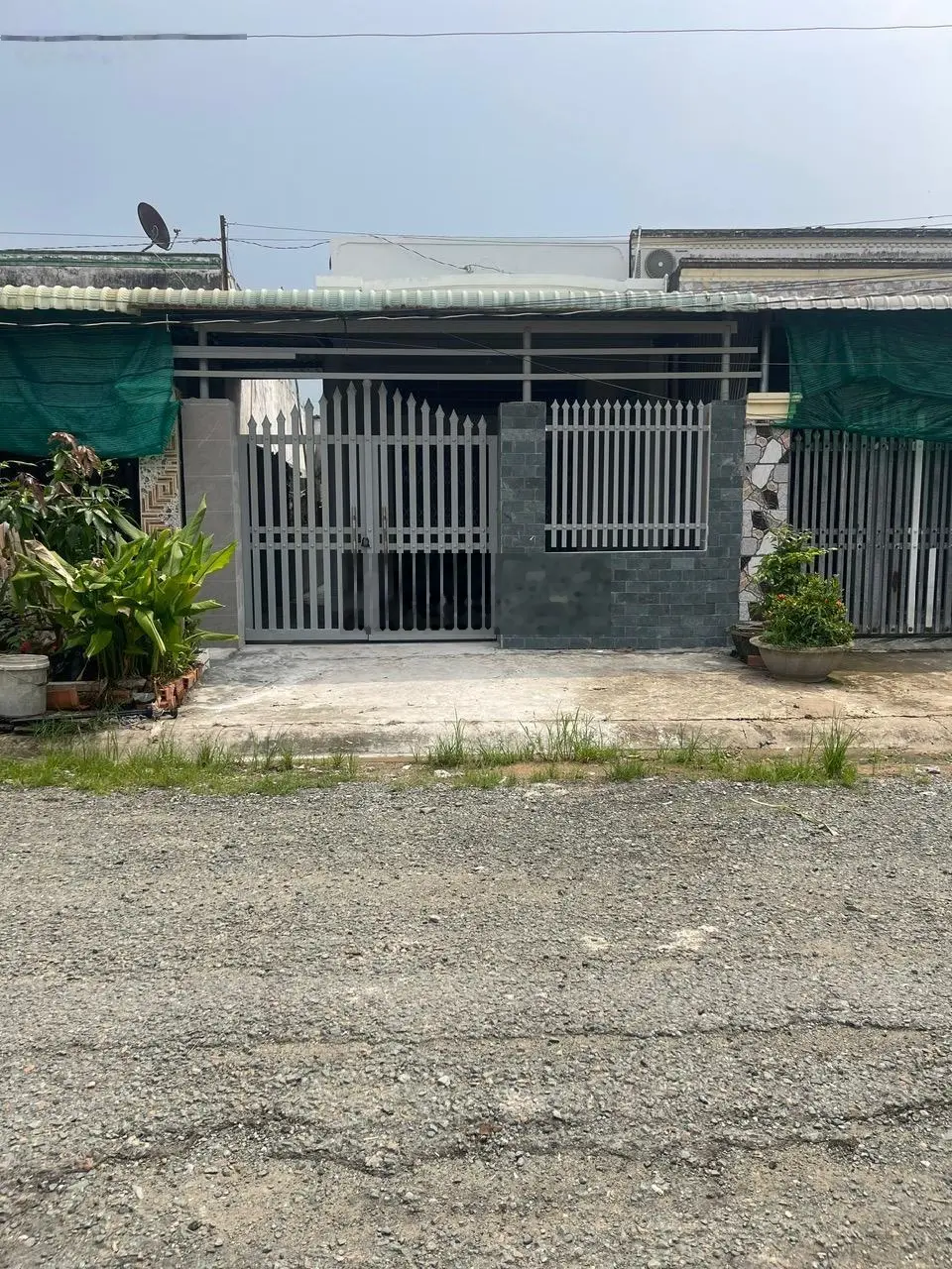 Nhà cấp 4 (5 * 22m) ngay đường số 7 Cầu Ông Huyện. 0931772337