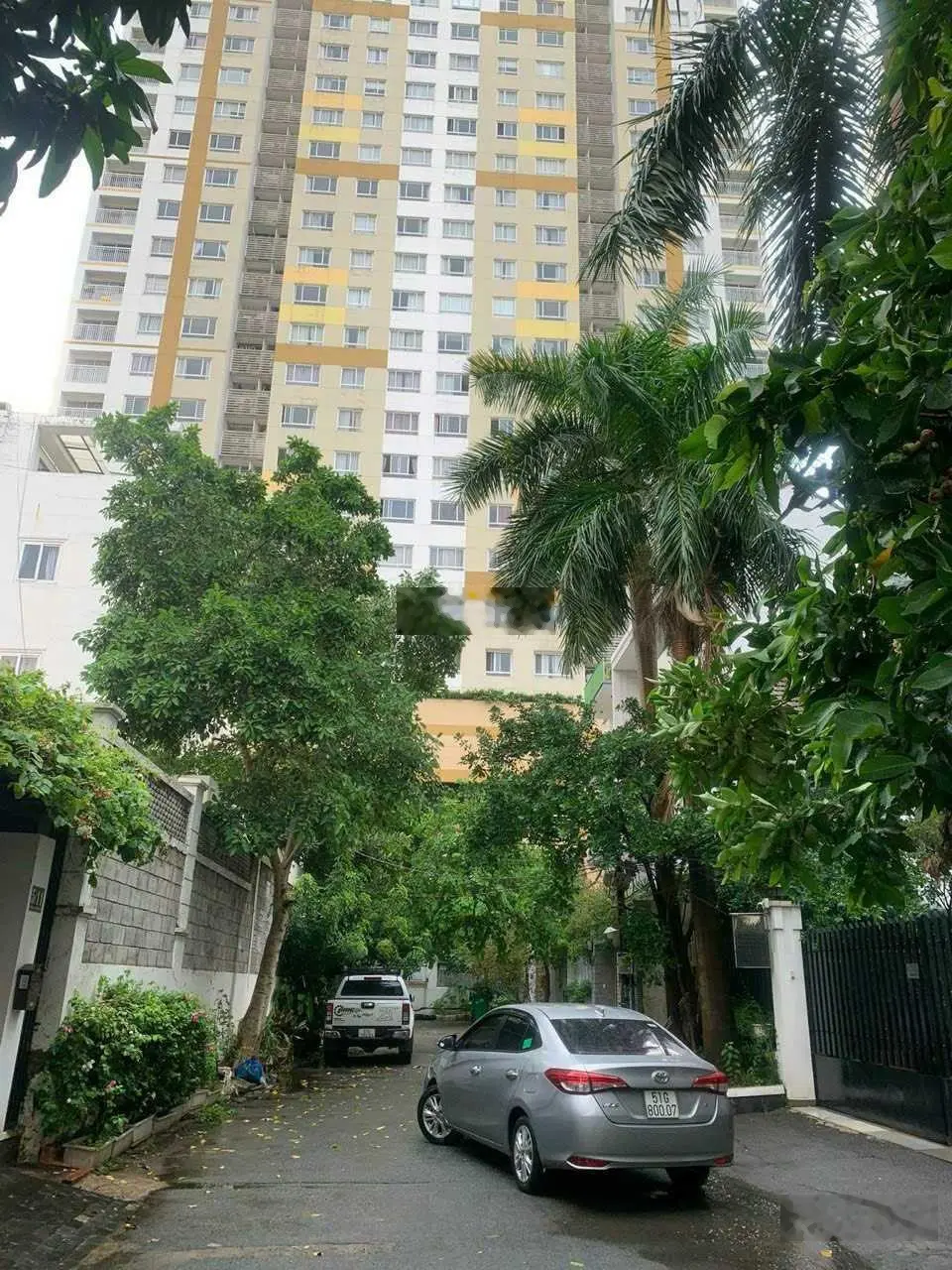 Bán gấp đất cực khan hiếm ngay Nguyễn Văn Hưởng, Thảo Điền, Quận 2, DT 8,5 x 20m. Giá chỉ 27,5 tỷ