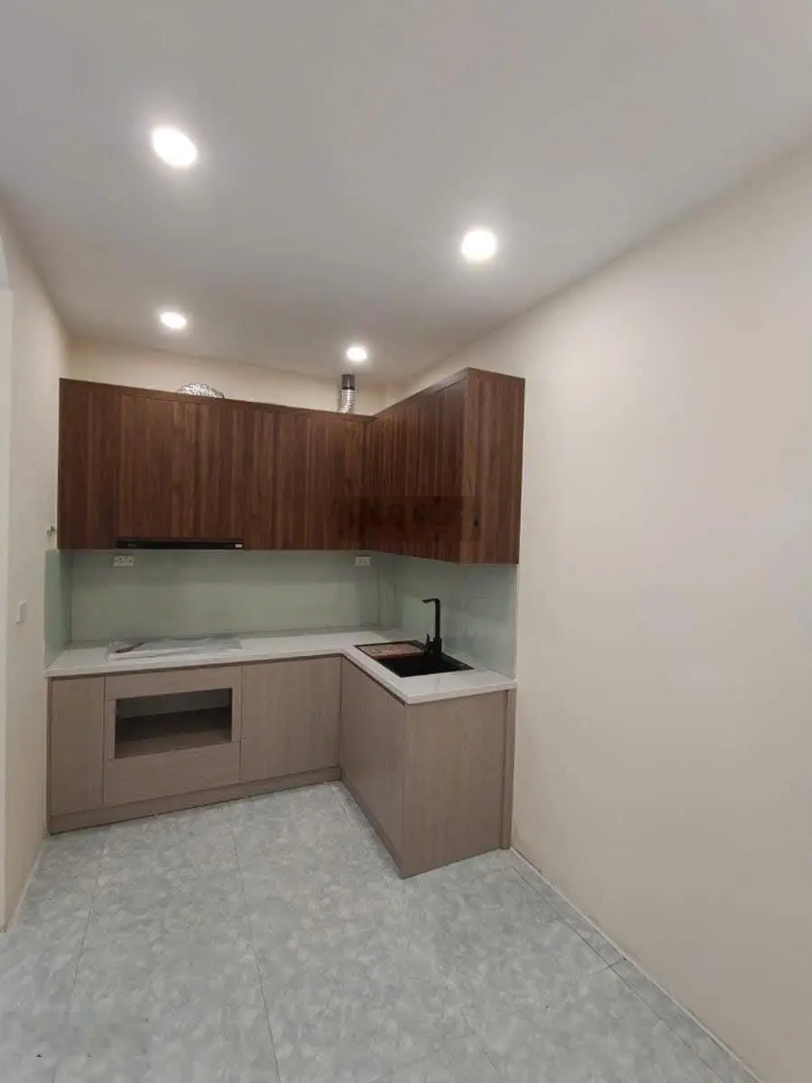 Hot, ô tô đỗ cửa PHƯƠNG MAI-ĐỐNG ĐA-HÀ NỘI, DT: 54m2 x 4 Tầng-MT: 8m / Giá: 10,2 Tỷ