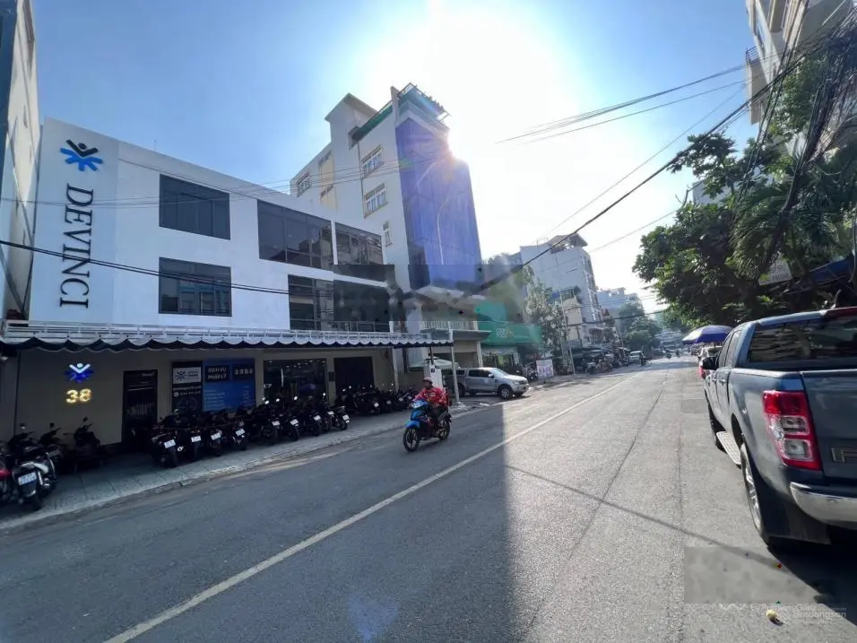 Bán nhà Mặt tiền Ba Vì Quận 10 DT:4x26m 2 lầu giá chỉ 22.8 tỷ (Vị trí siêu đẹp)