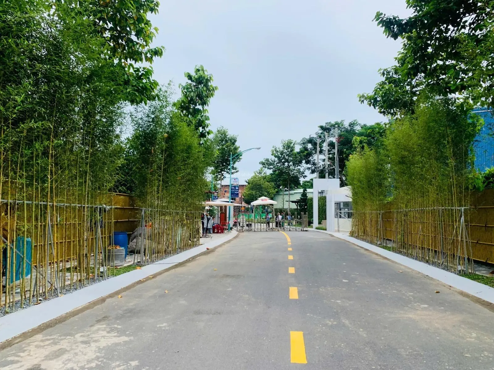 Nhà 3 tầng/full nội thất/SHR/Chuẩn Nhật/Thuận An/Bình Dương/Tiện ích đắng cấp có Hồ Bơi/công viên
